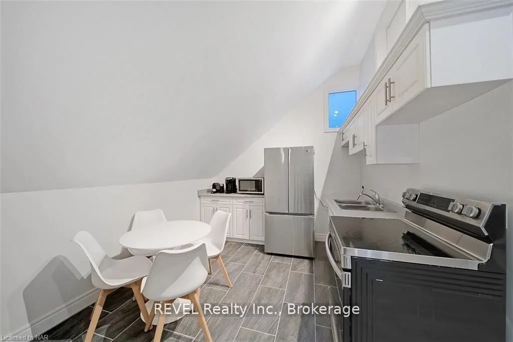 MAIN/ 4102 PORTAGE Road