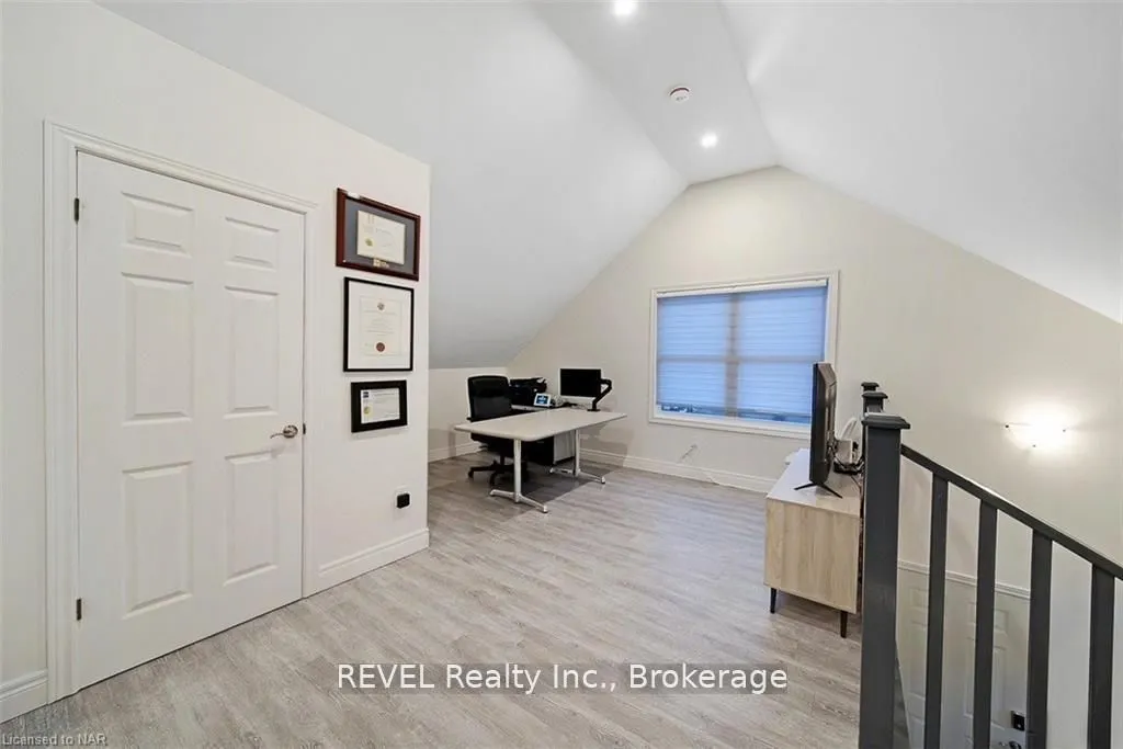 MAIN/ 4102 PORTAGE Road