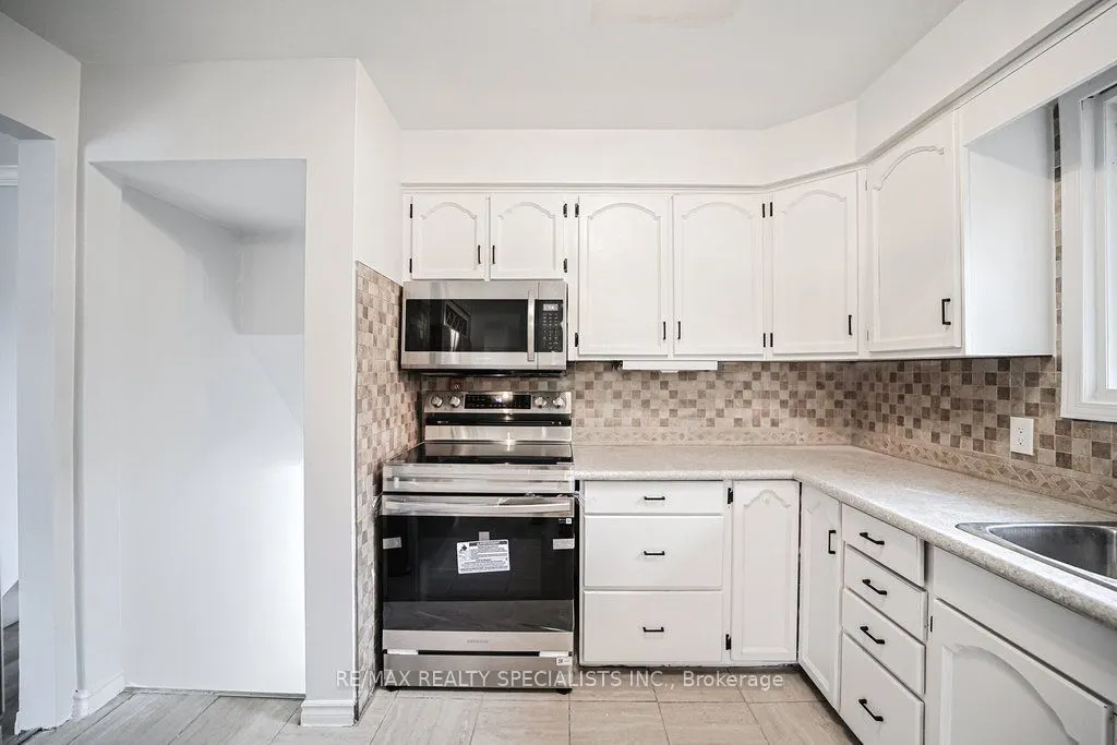 215A Paris Road