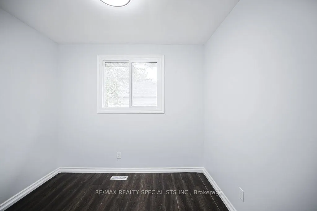 215A Paris Road