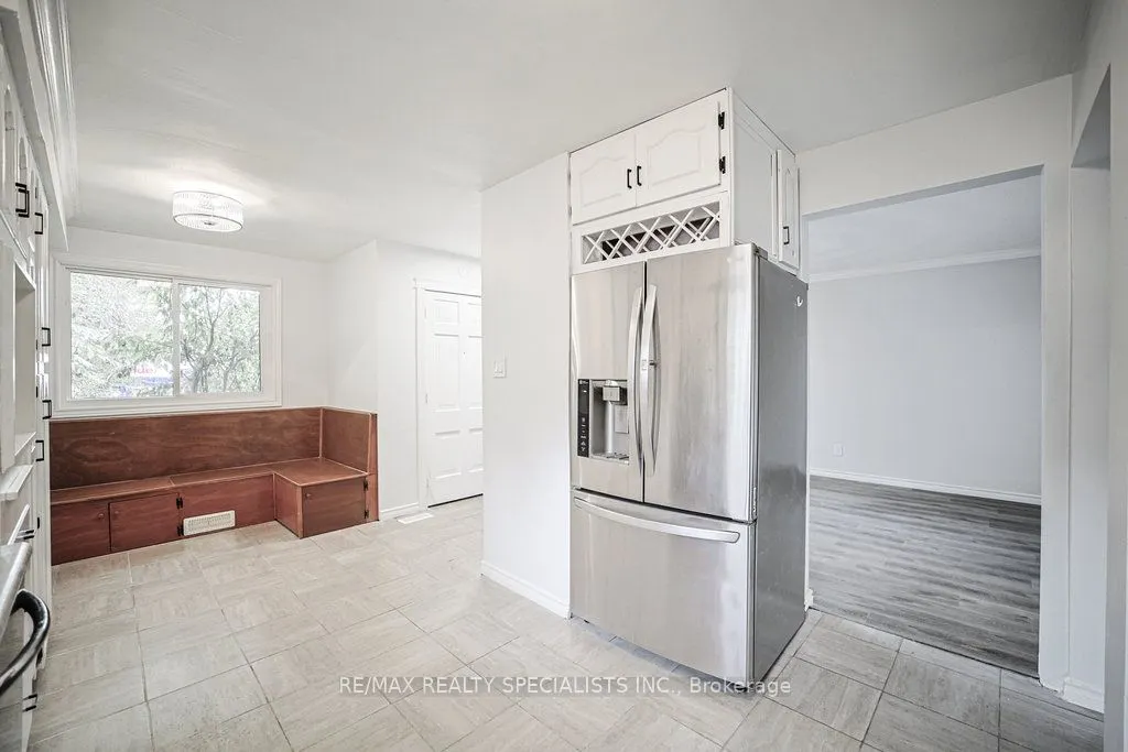 215A Paris Road