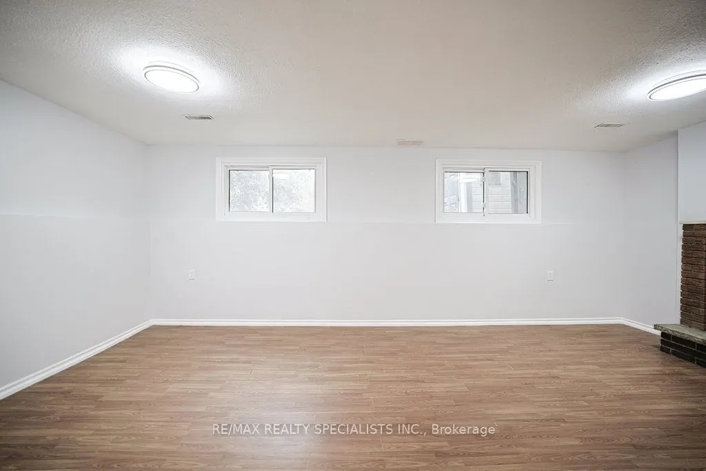 215A Paris Road