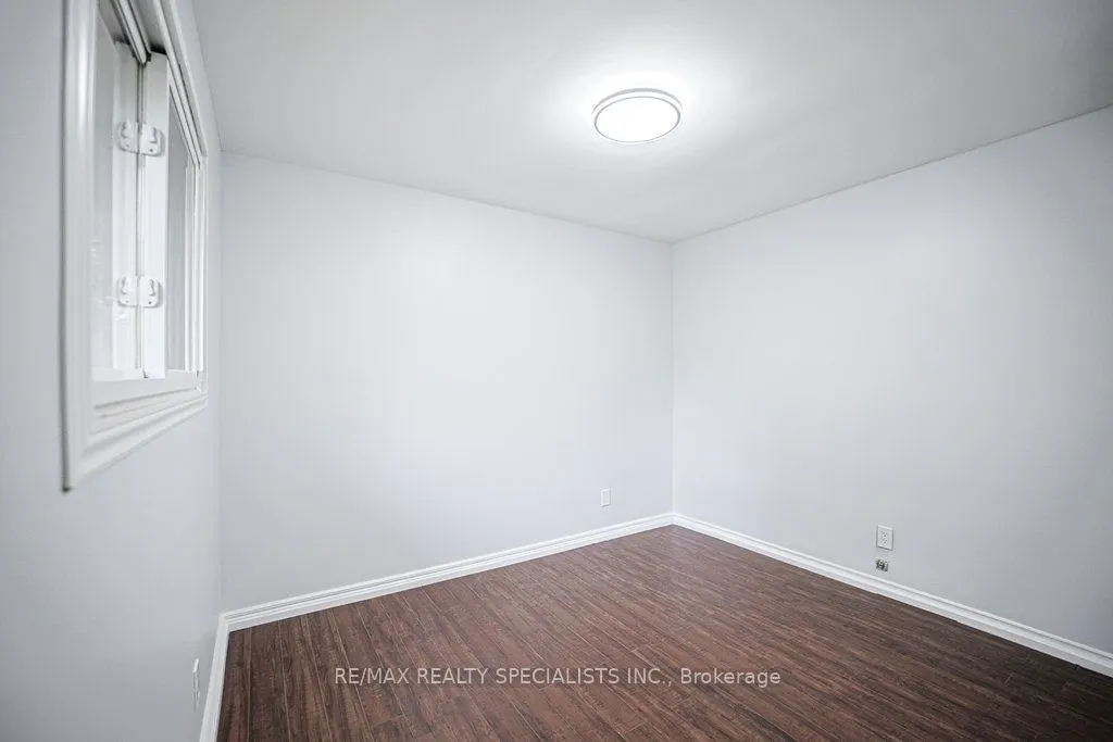 215A Paris Road