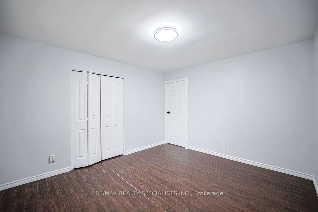 215A Paris Road