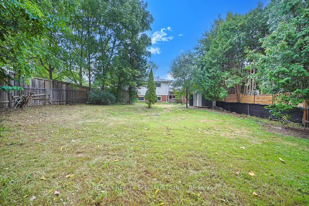 215A Paris Road