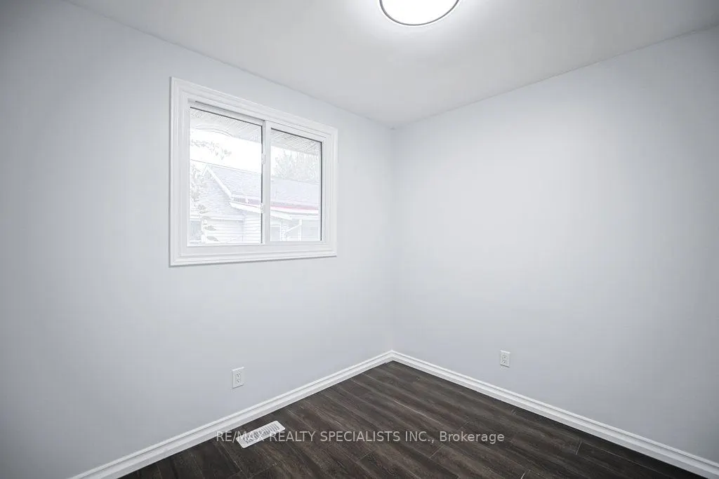 215A Paris Road
