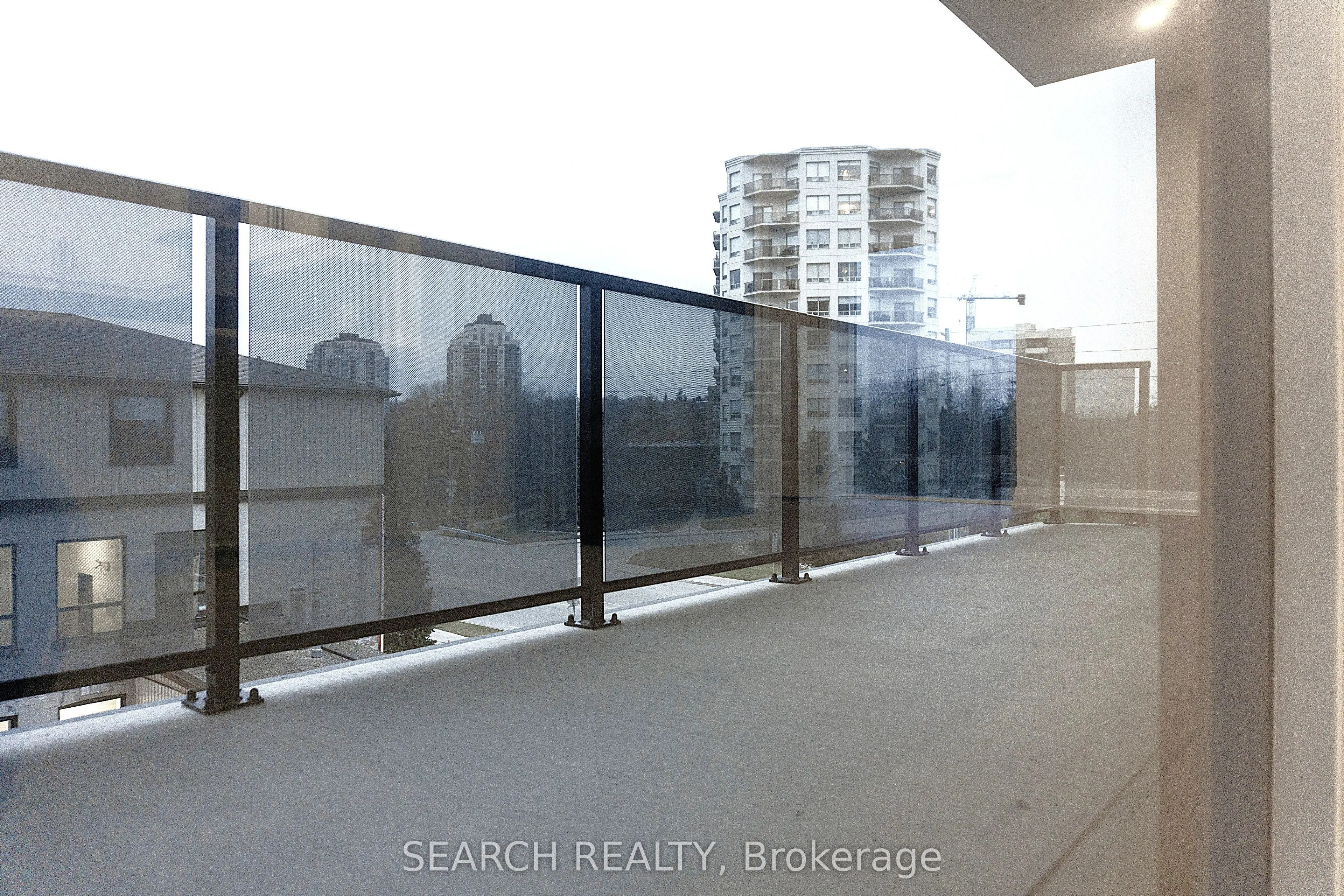 71 Wyndham Street S, #310