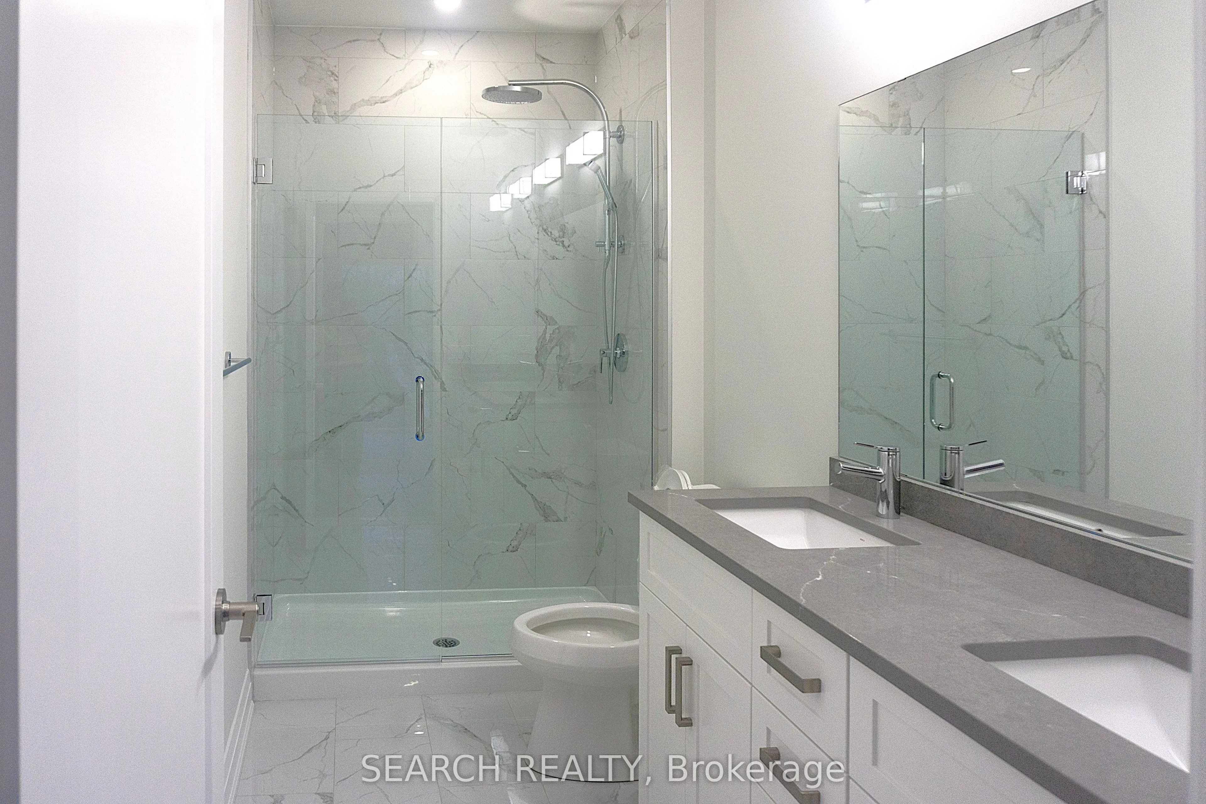 71 Wyndham Street S, #310