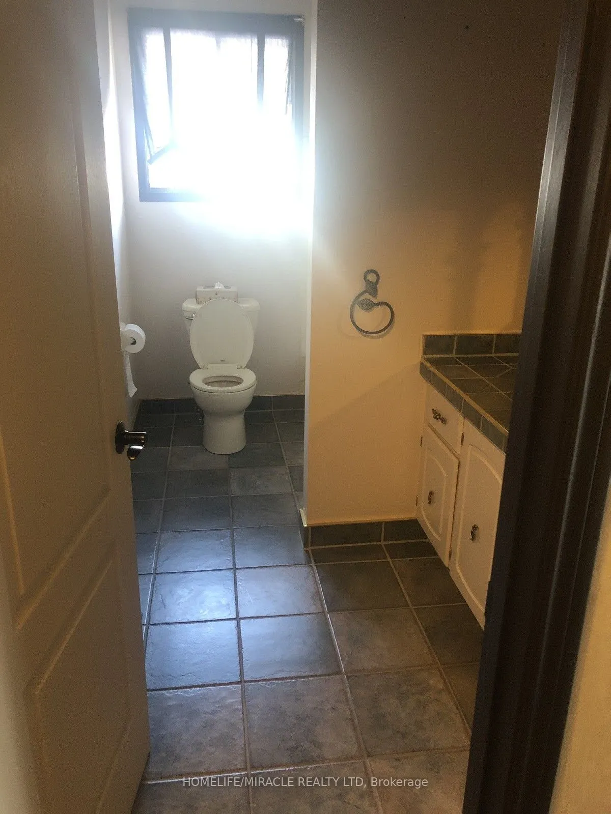 171 Larchwood Circle, #Upper