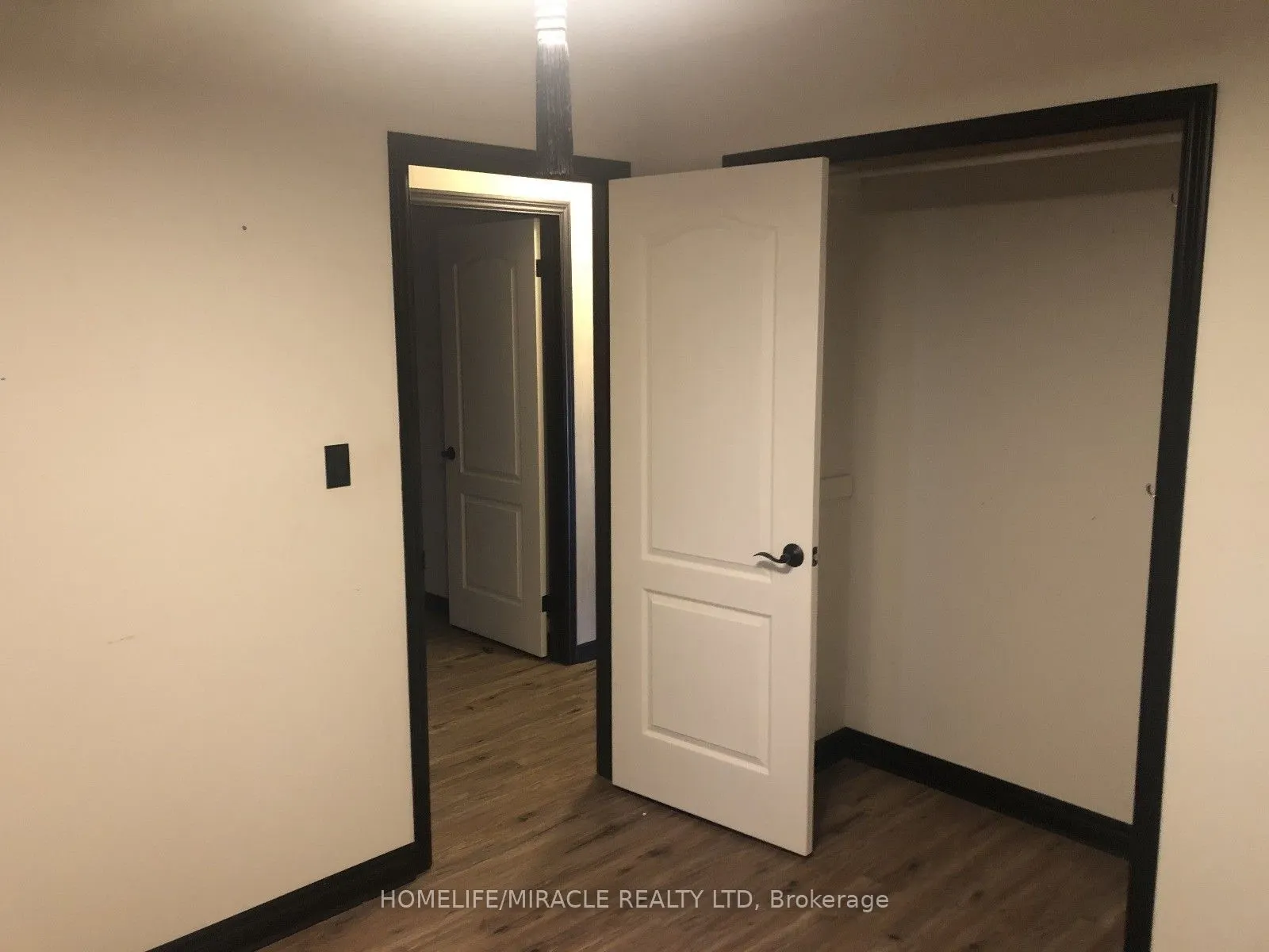 171 Larchwood Circle, #Upper
