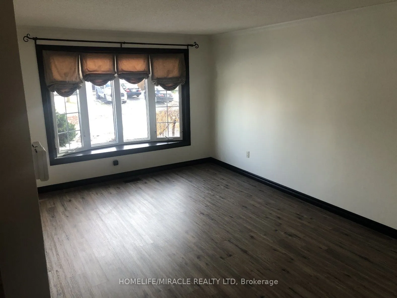 171 Larchwood Circle, #Upper