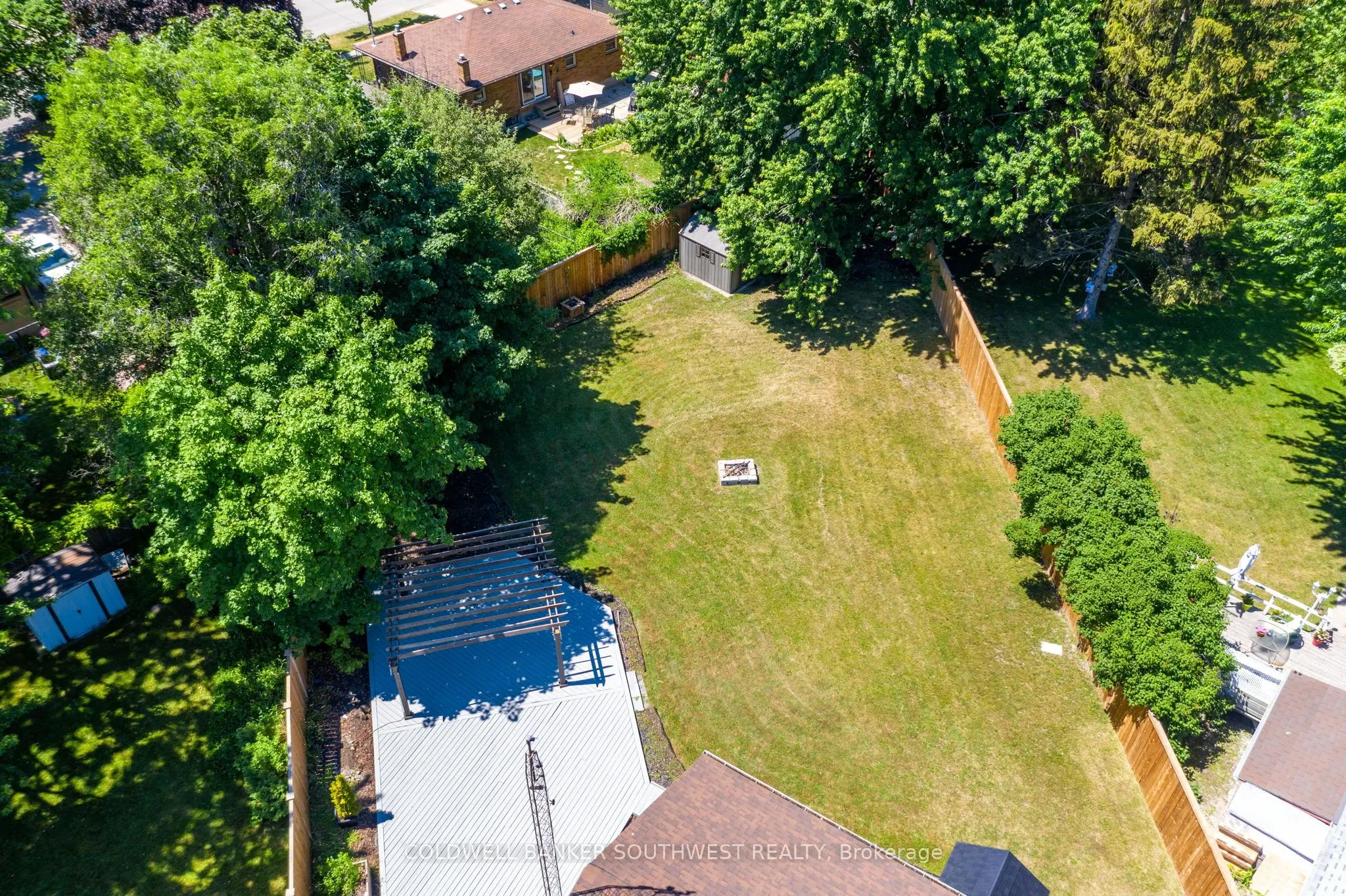 18 Tweedsmuir Avenue