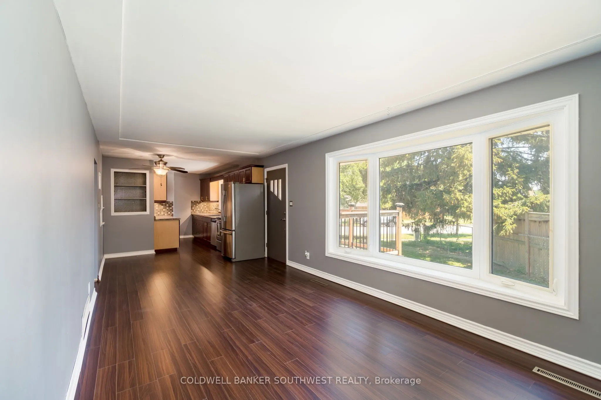18 Tweedsmuir Avenue