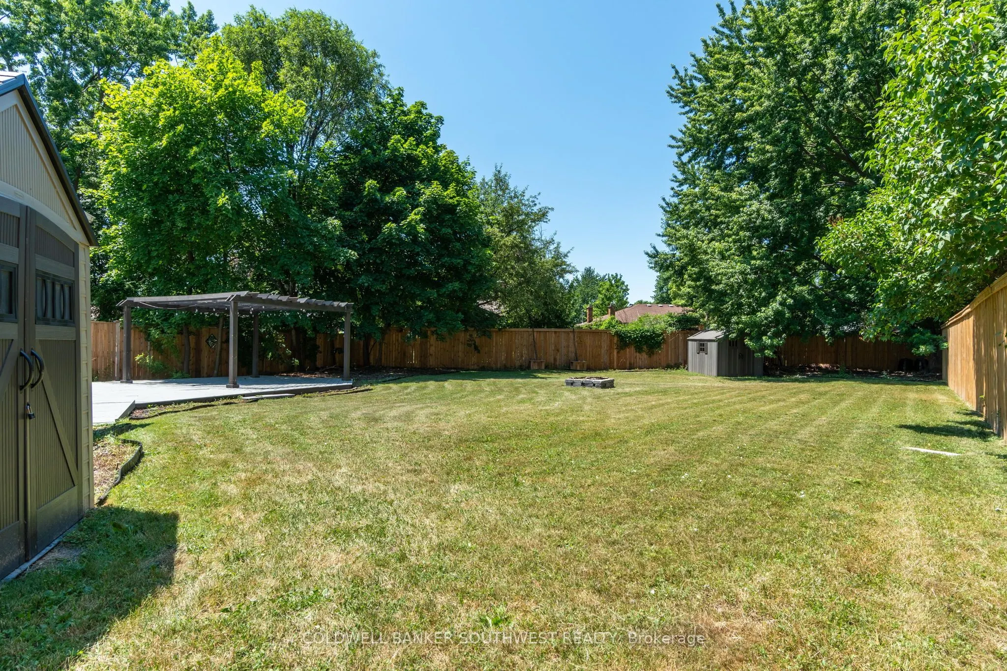 18 Tweedsmuir Avenue