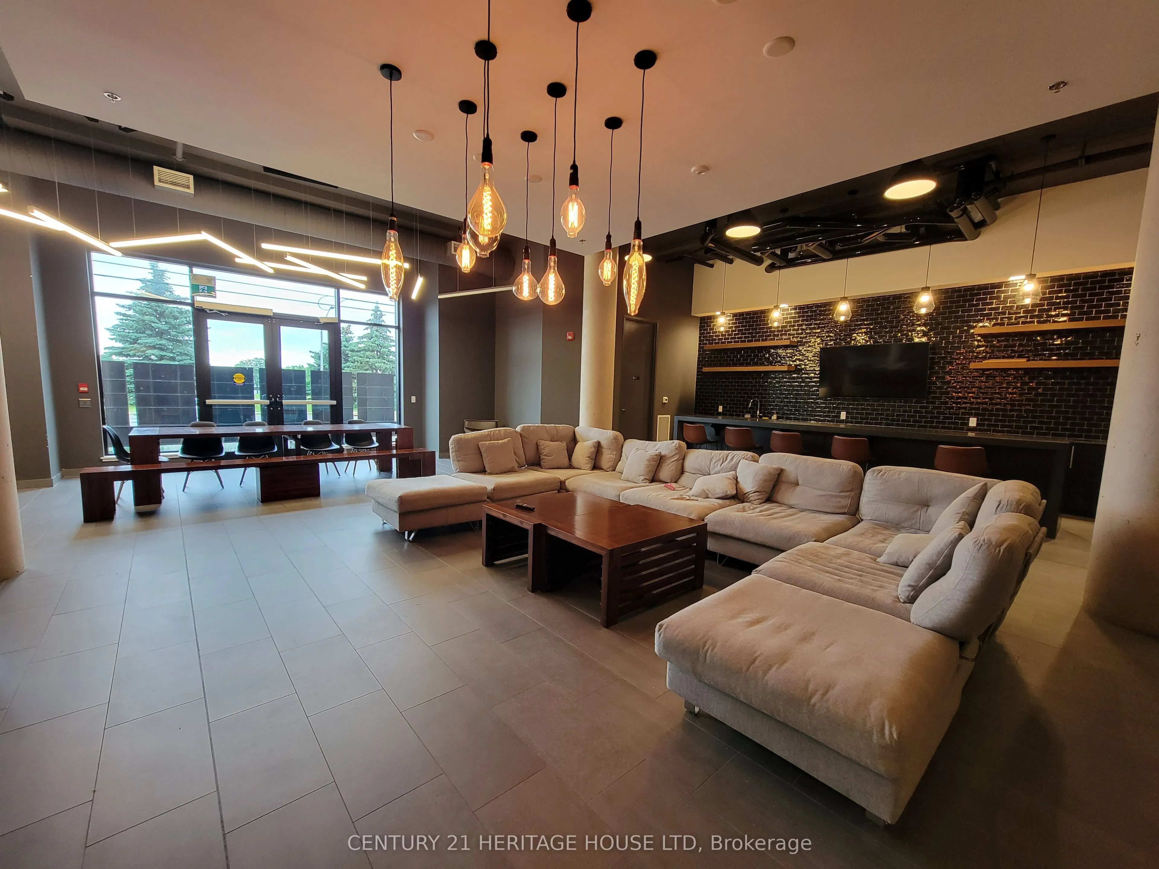 251 Northfield Drive E, #209