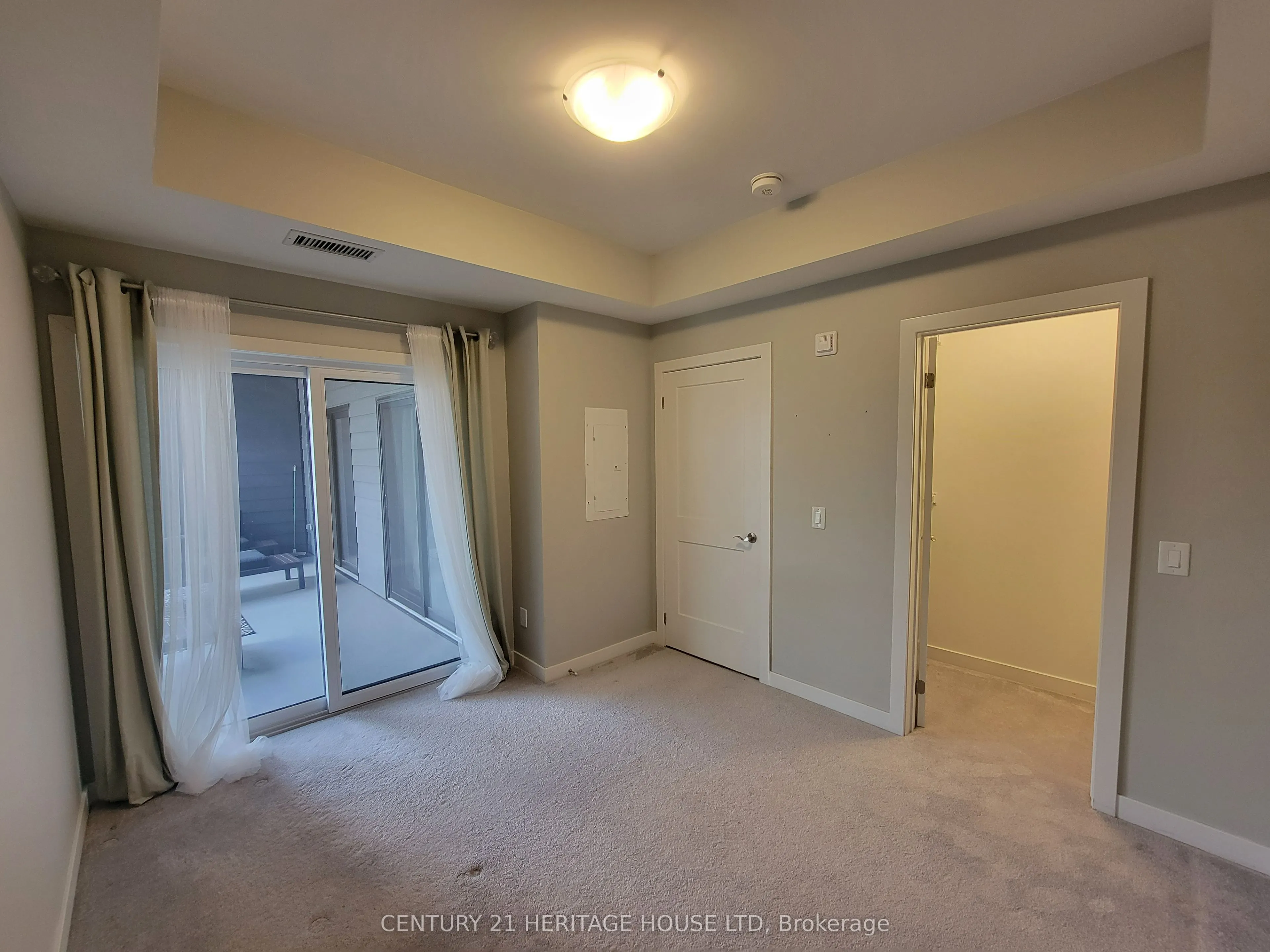 251 Northfield Drive E, #209