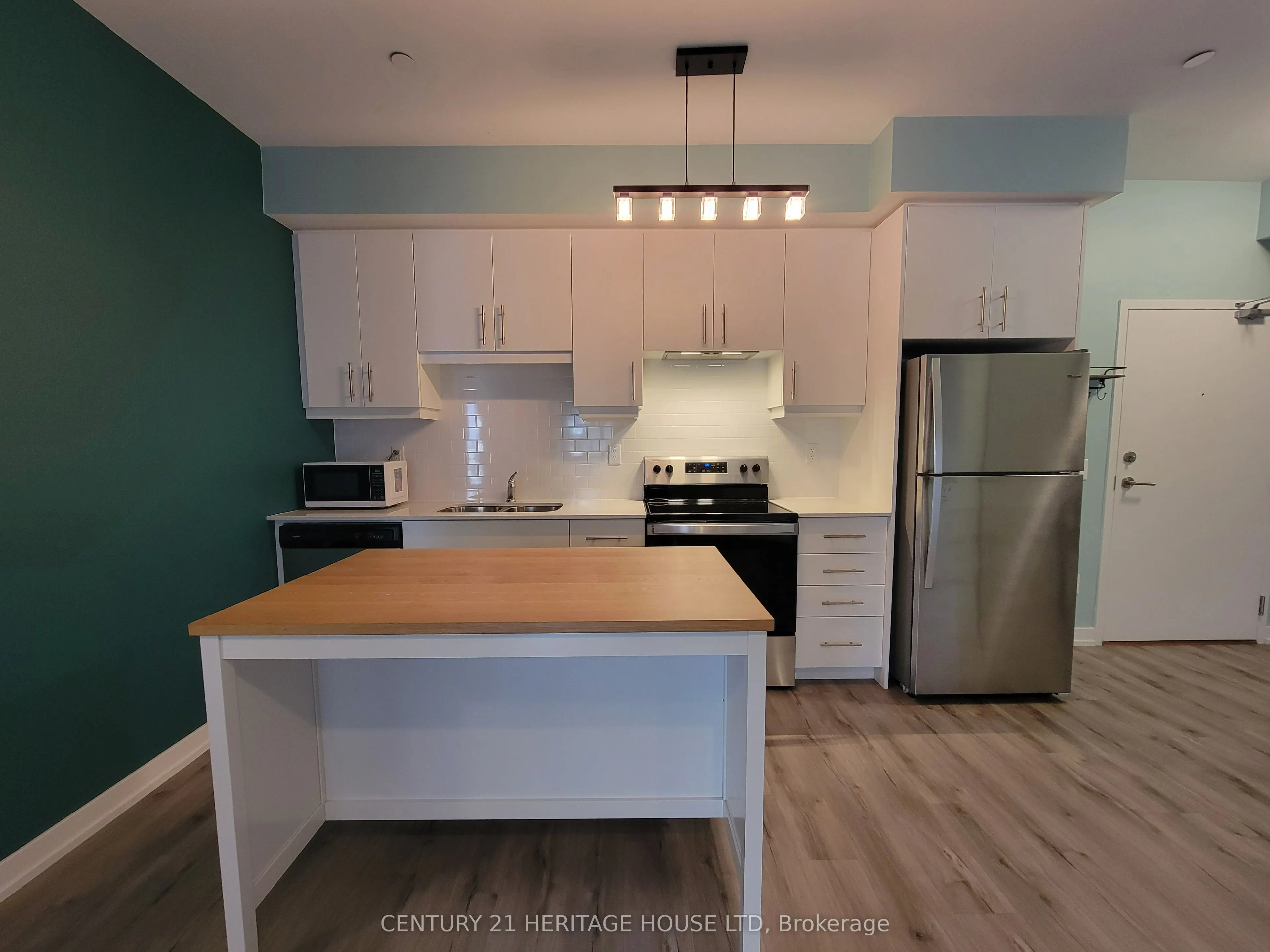 251 Northfield Drive E, #209