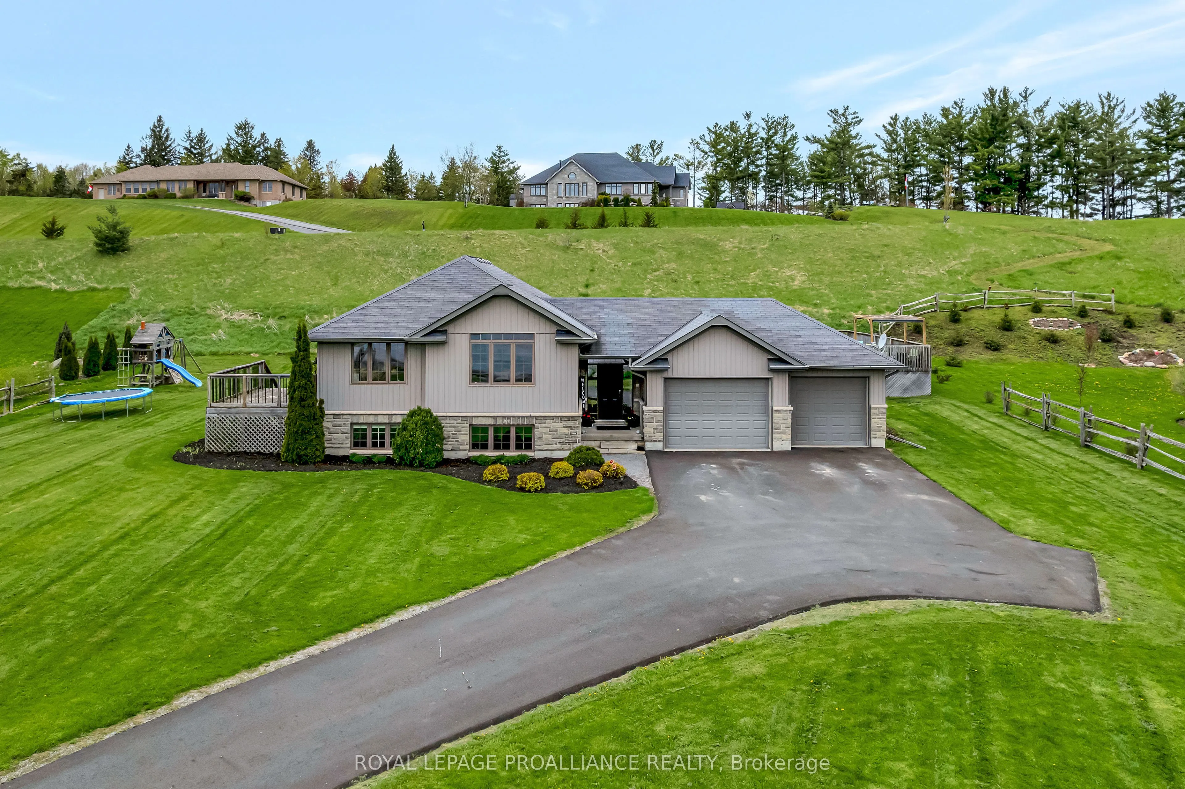 118 Gentlebreeze Drive