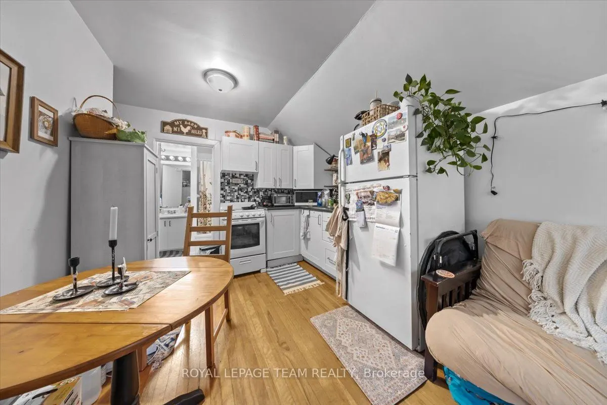 152 Glebe Avenue