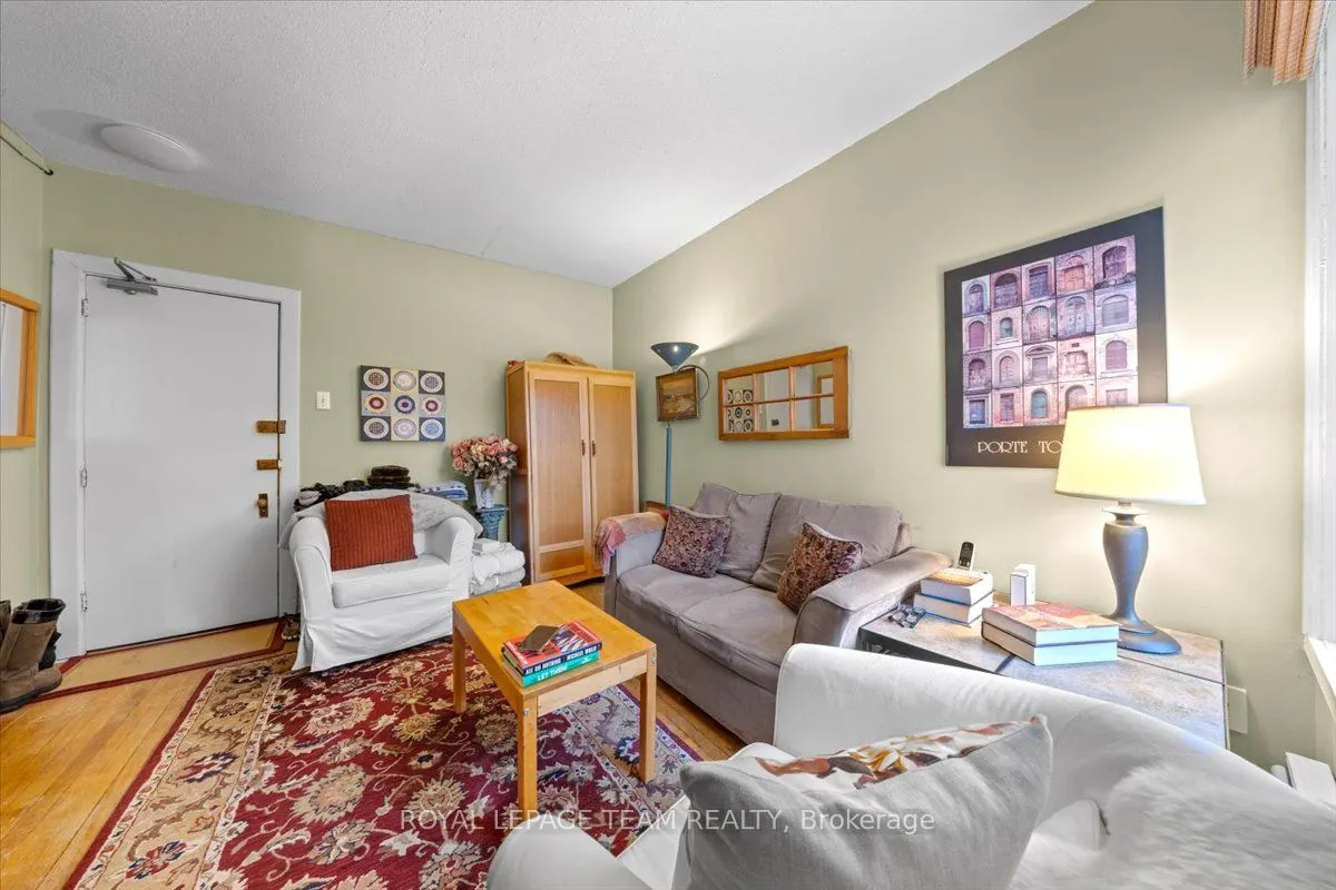 152 Glebe Avenue