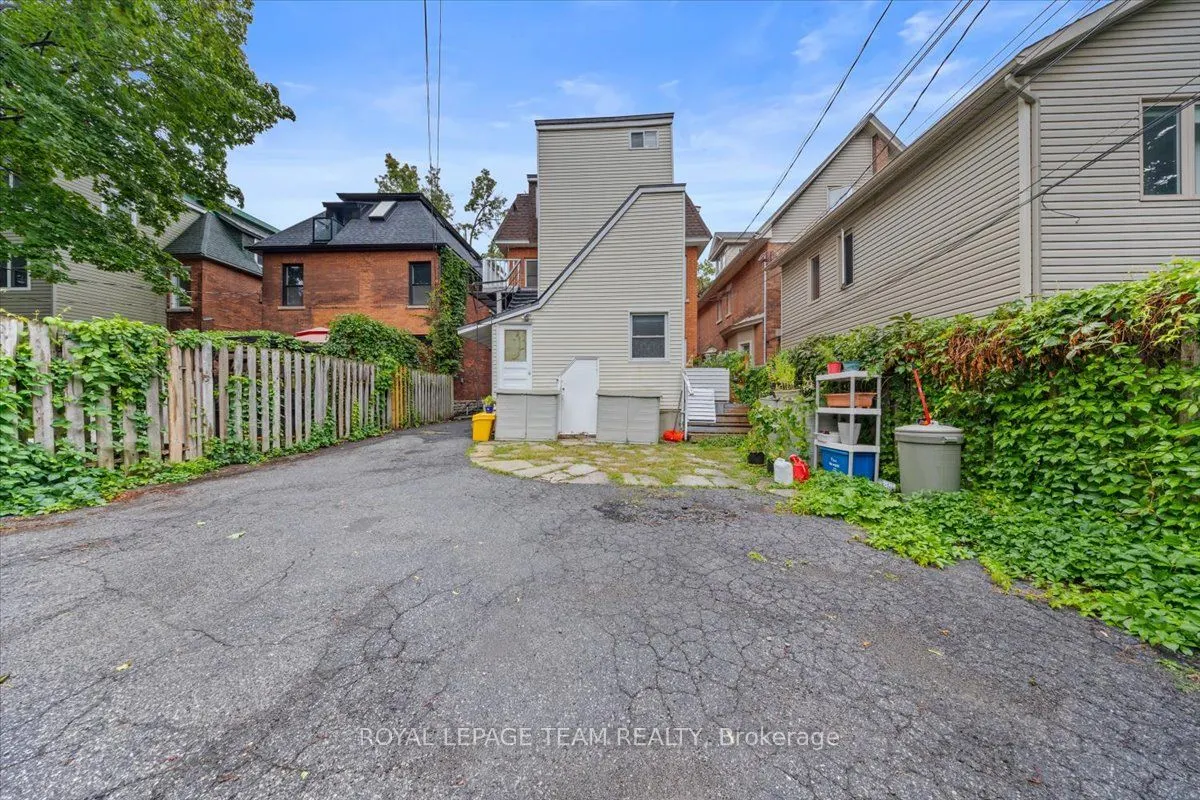 152 Glebe Avenue