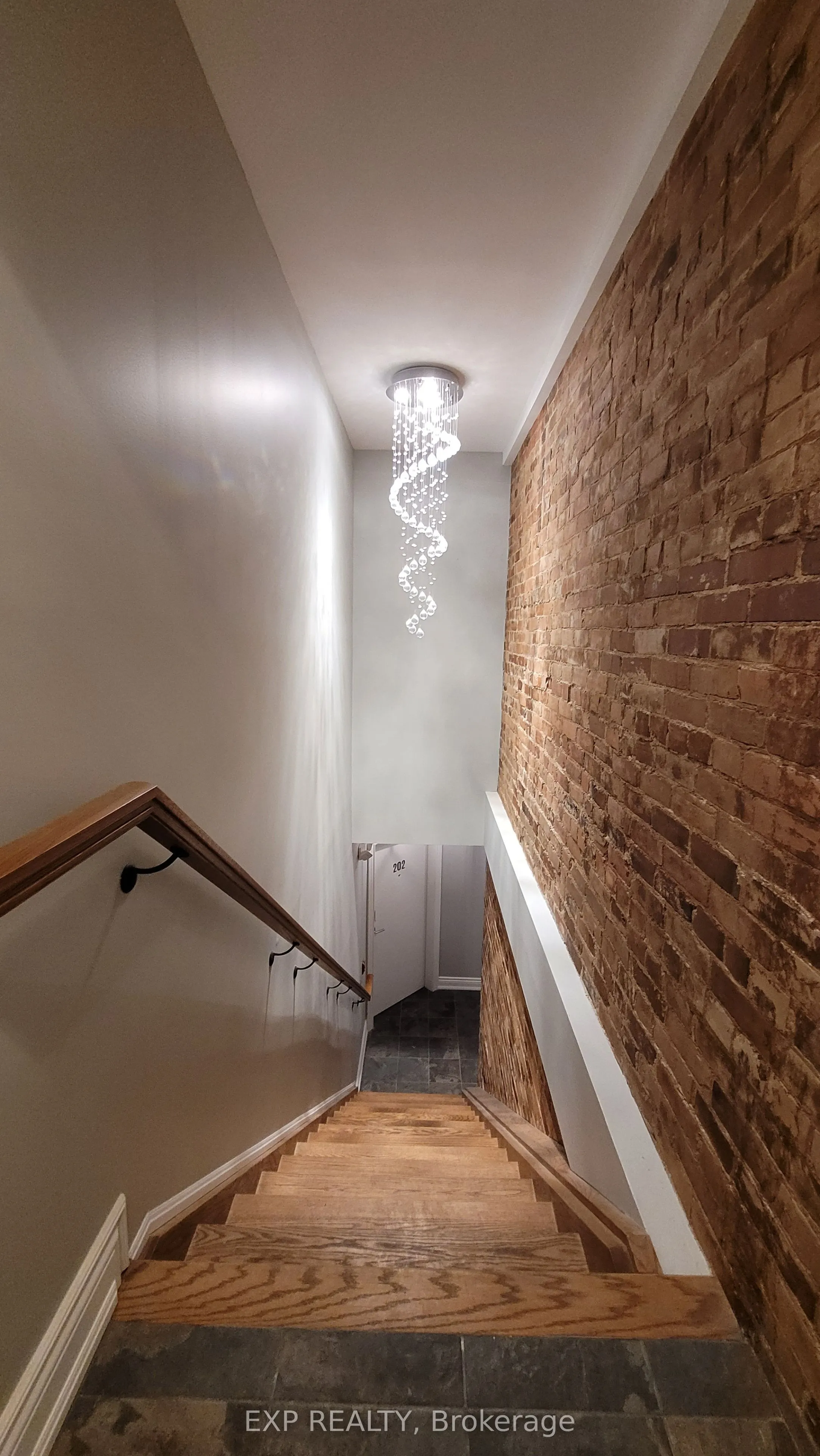 157-159 James Street, #103