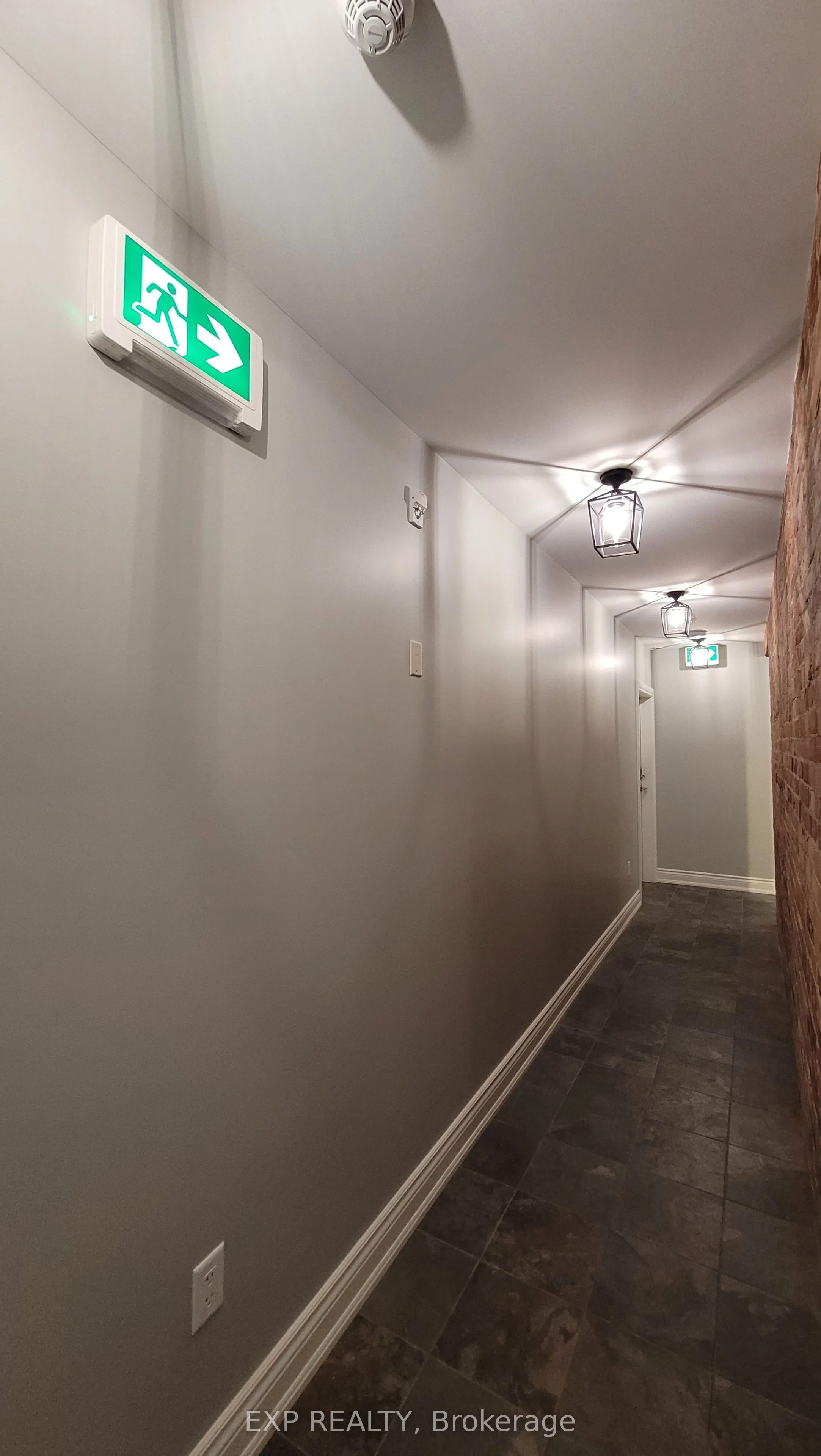 157-159 James Street, #103