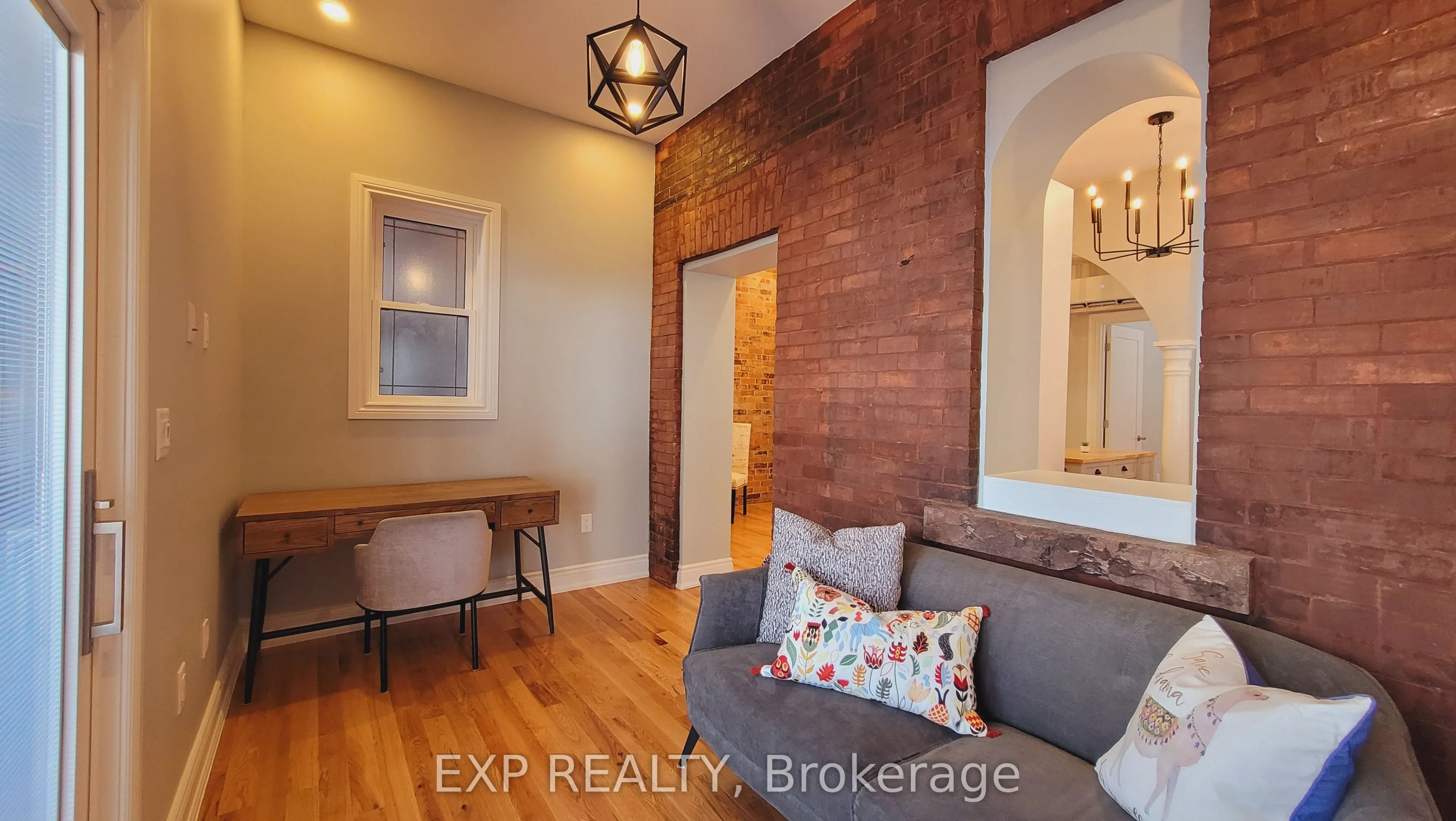 157-159 James Street, #103