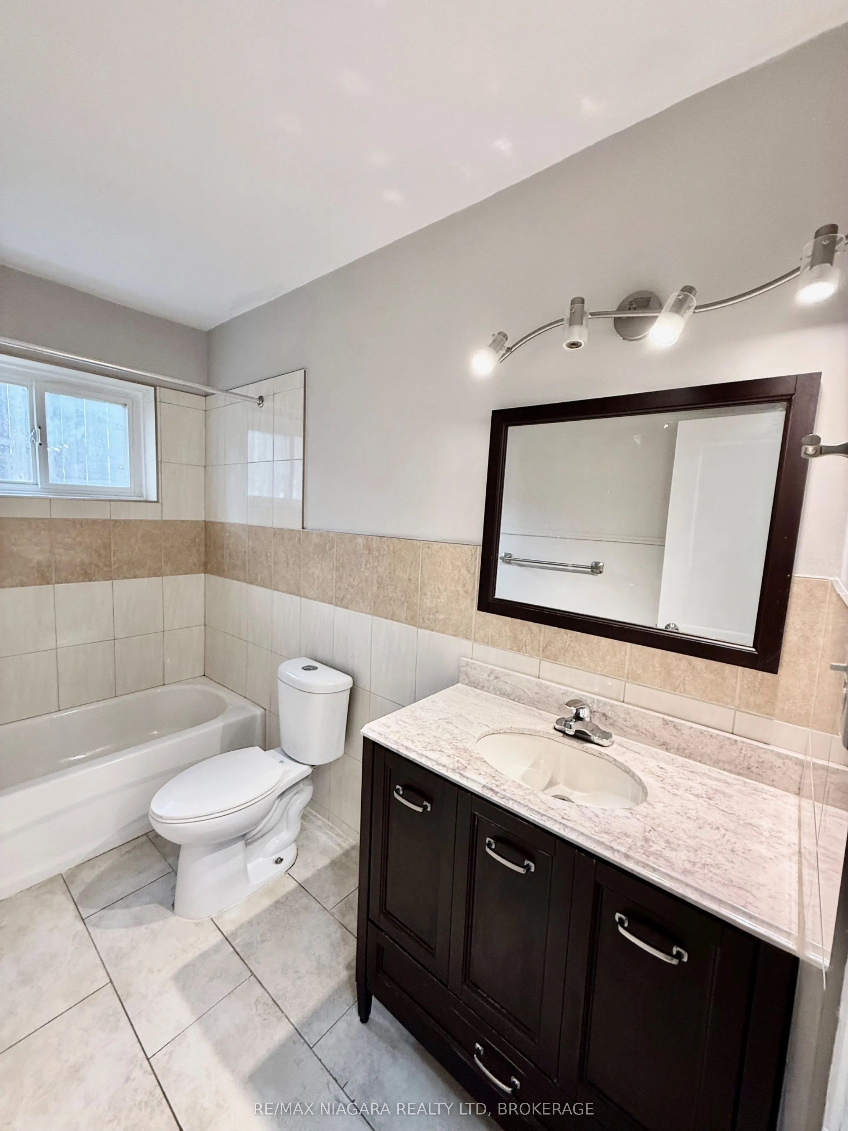 286 VINE Street, #2