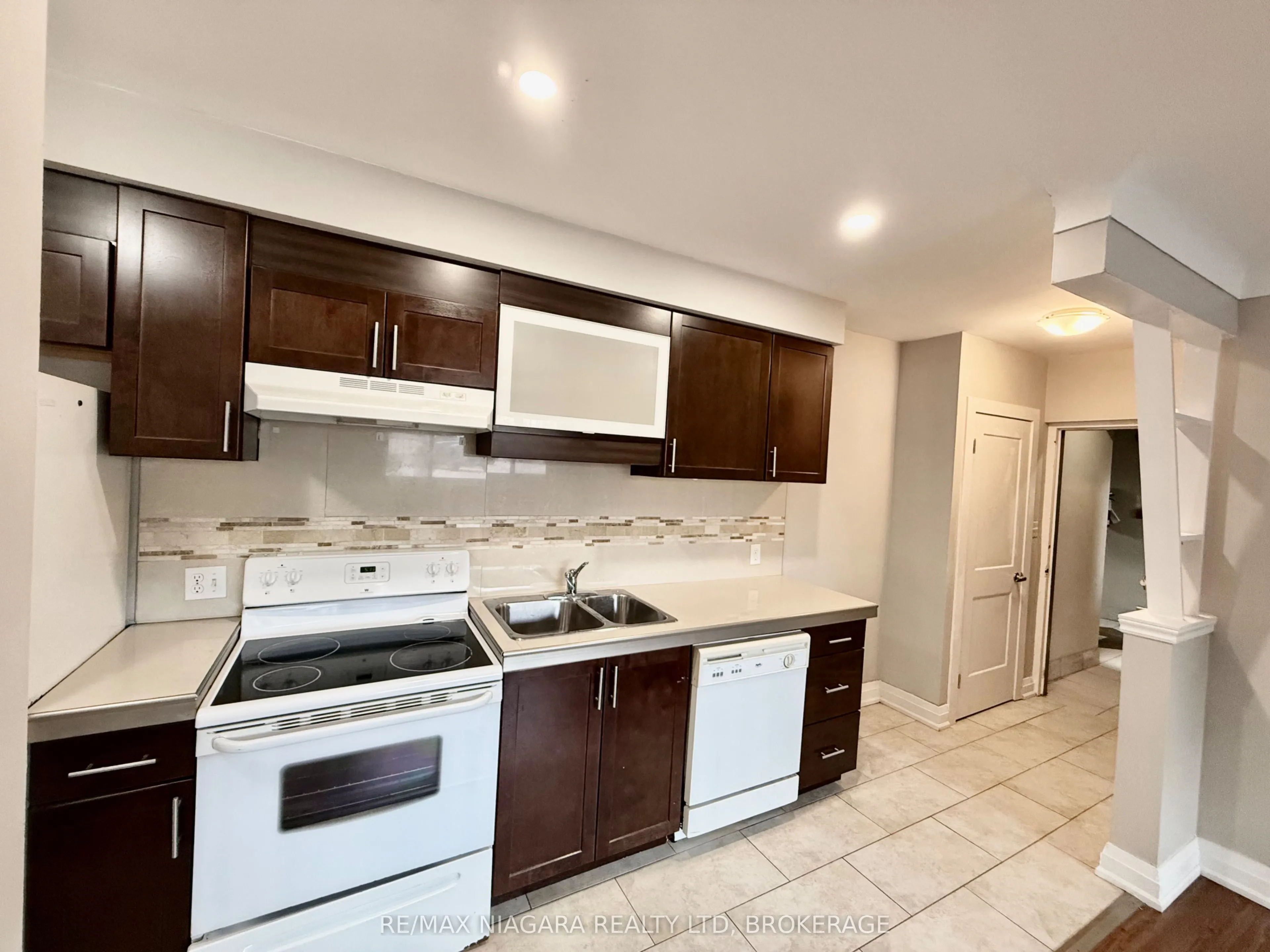 286 VINE Street, #2