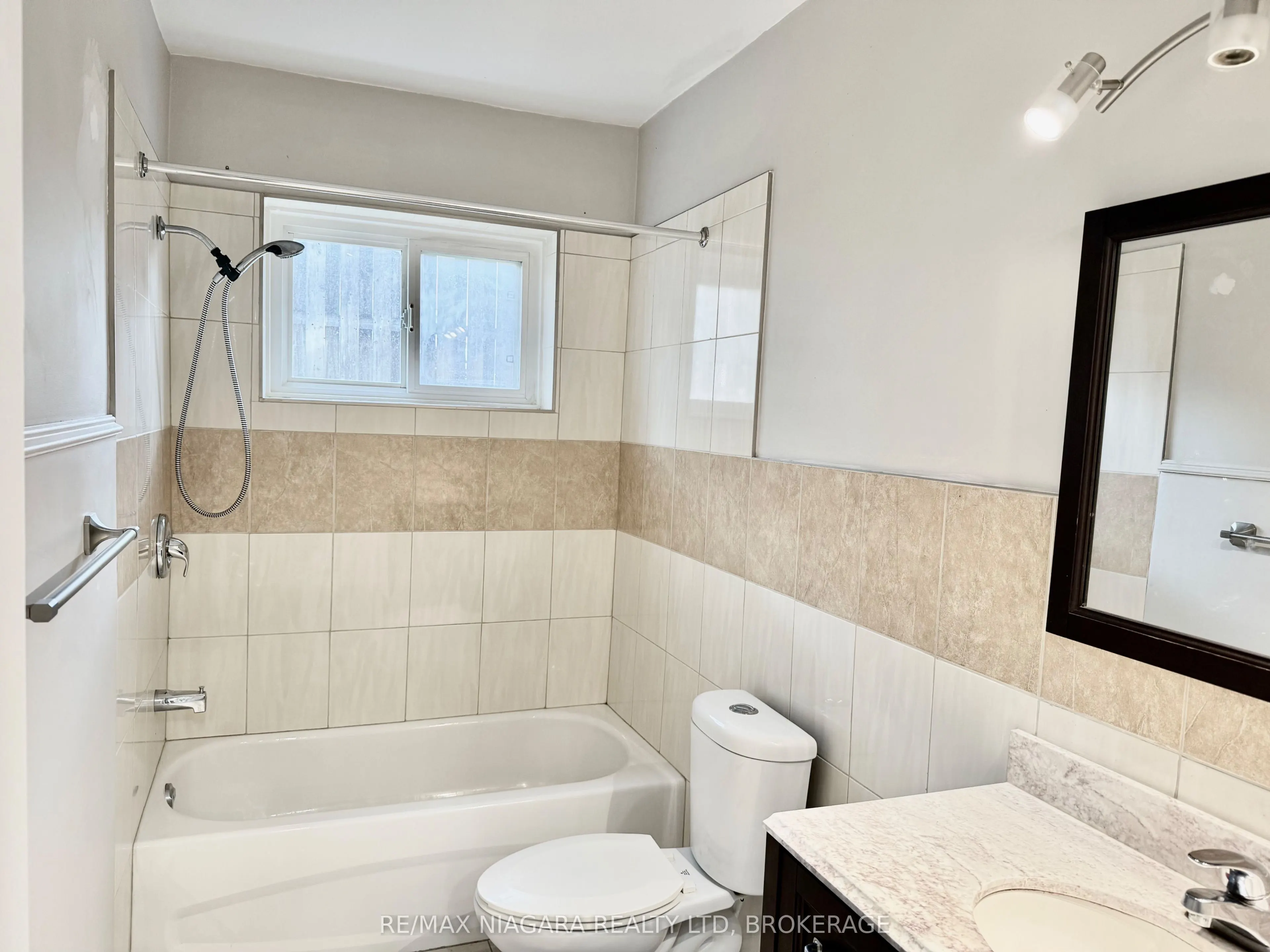 286 VINE Street, #2