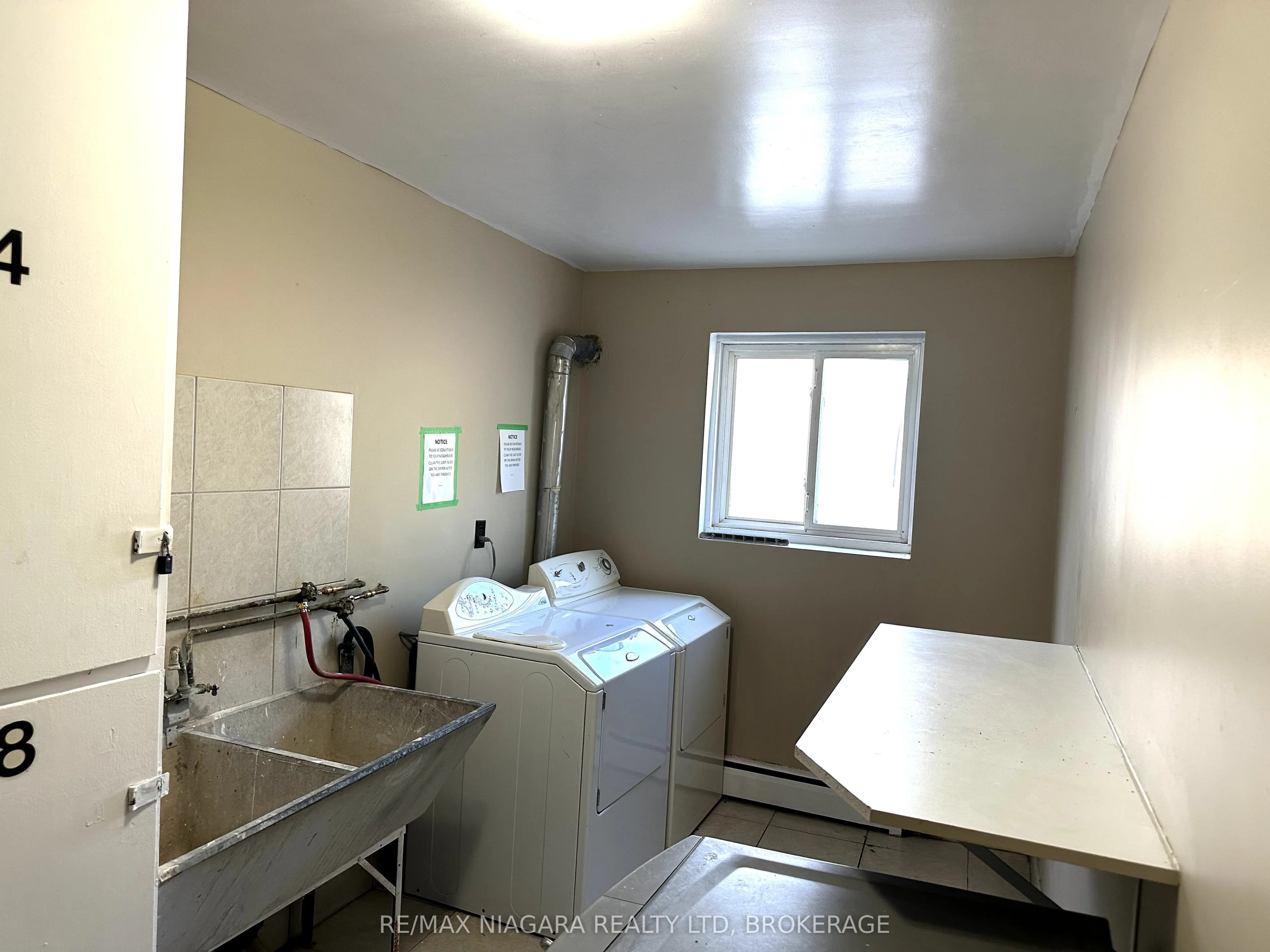 286 VINE Street, #2