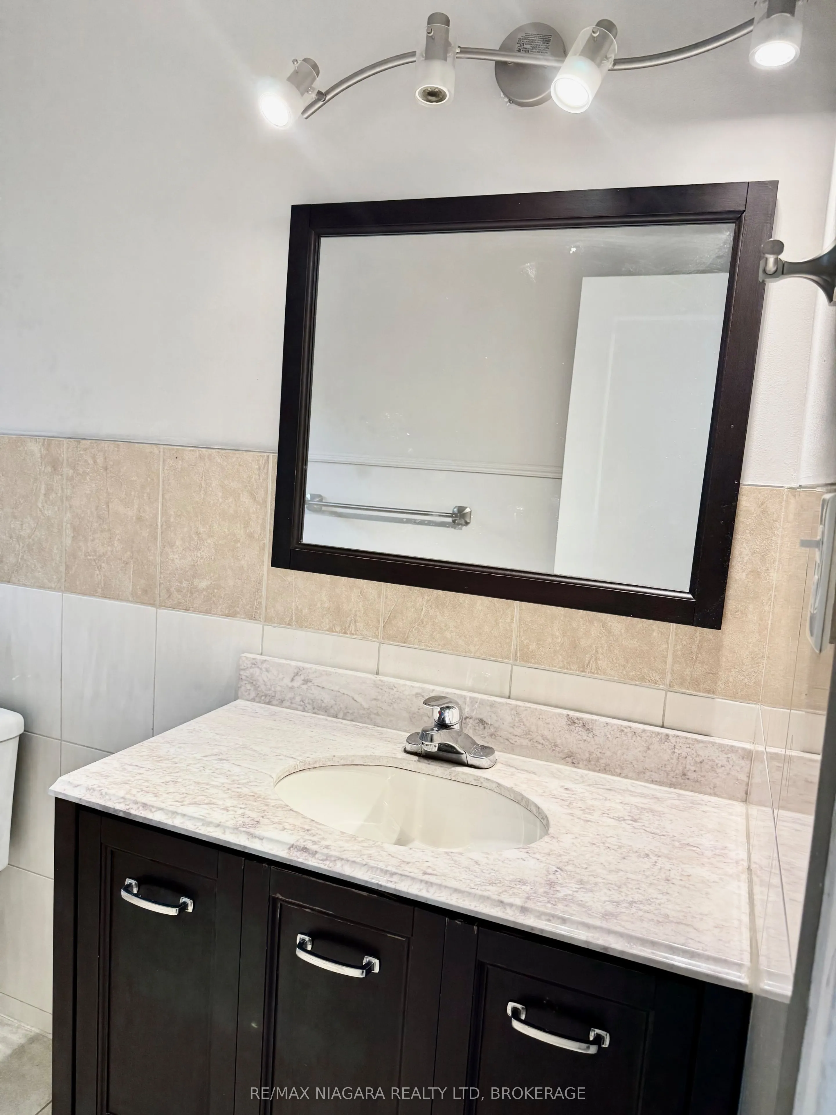 286 VINE Street, #2