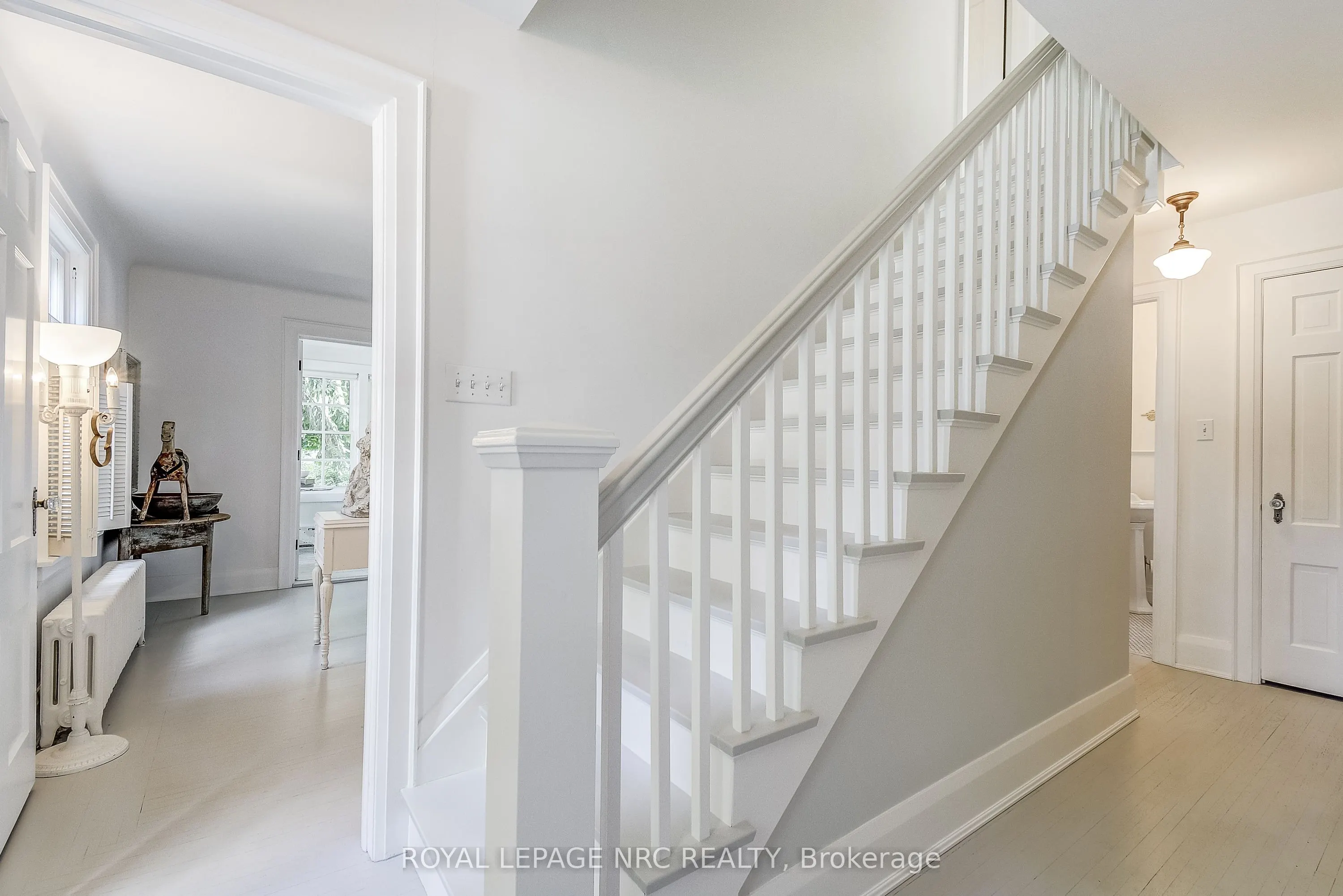 2 Pinehill Road