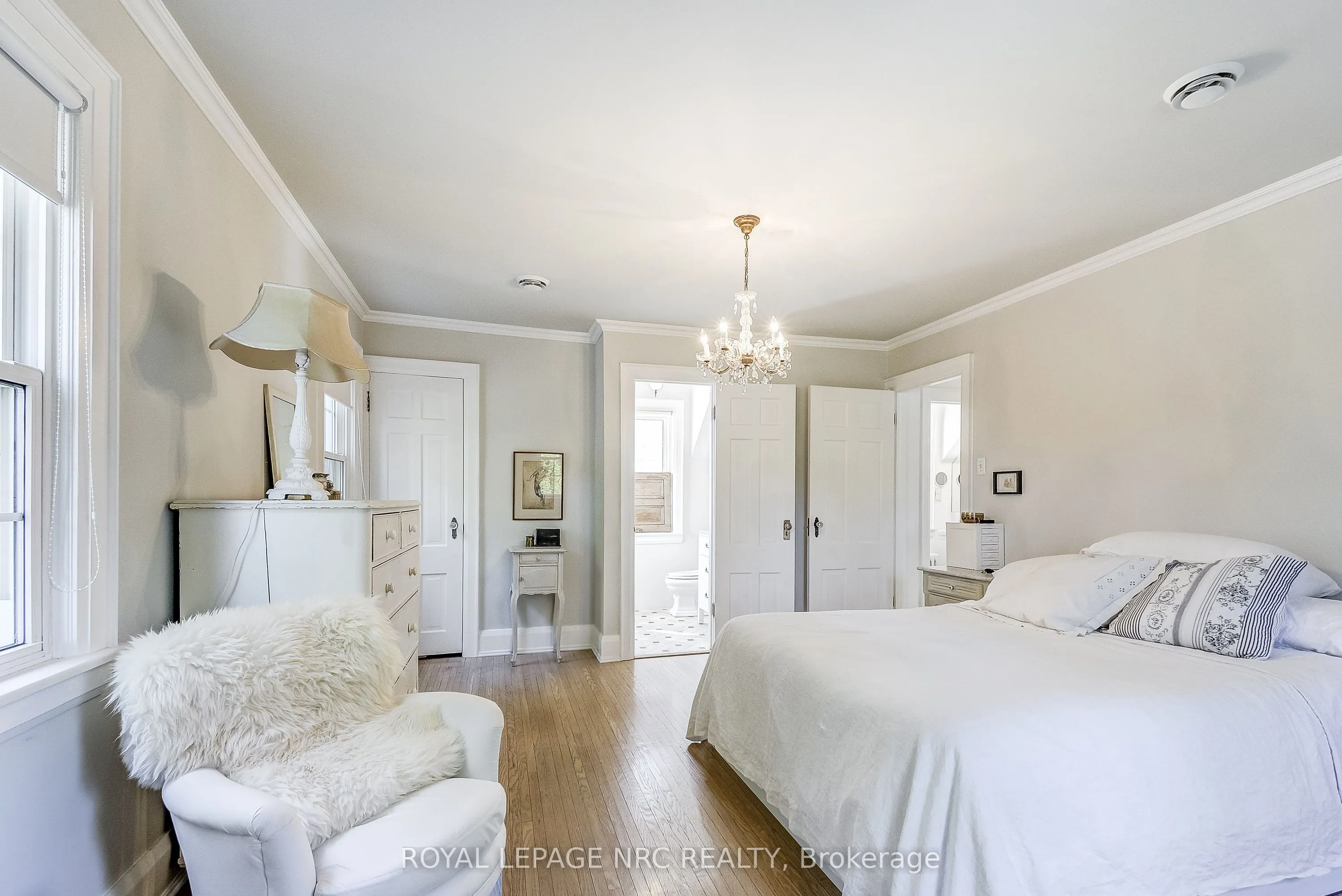 2 Pinehill Road