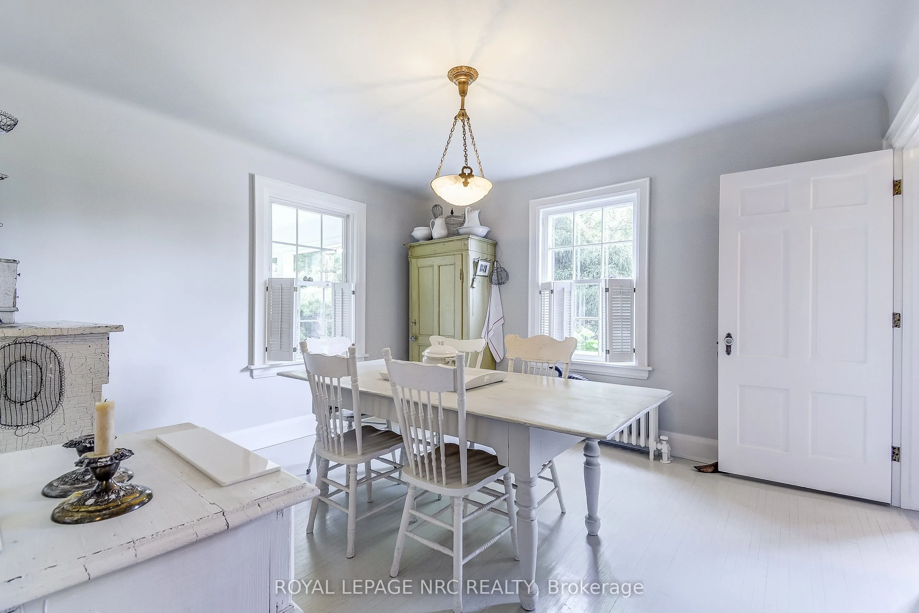 2 Pinehill Road