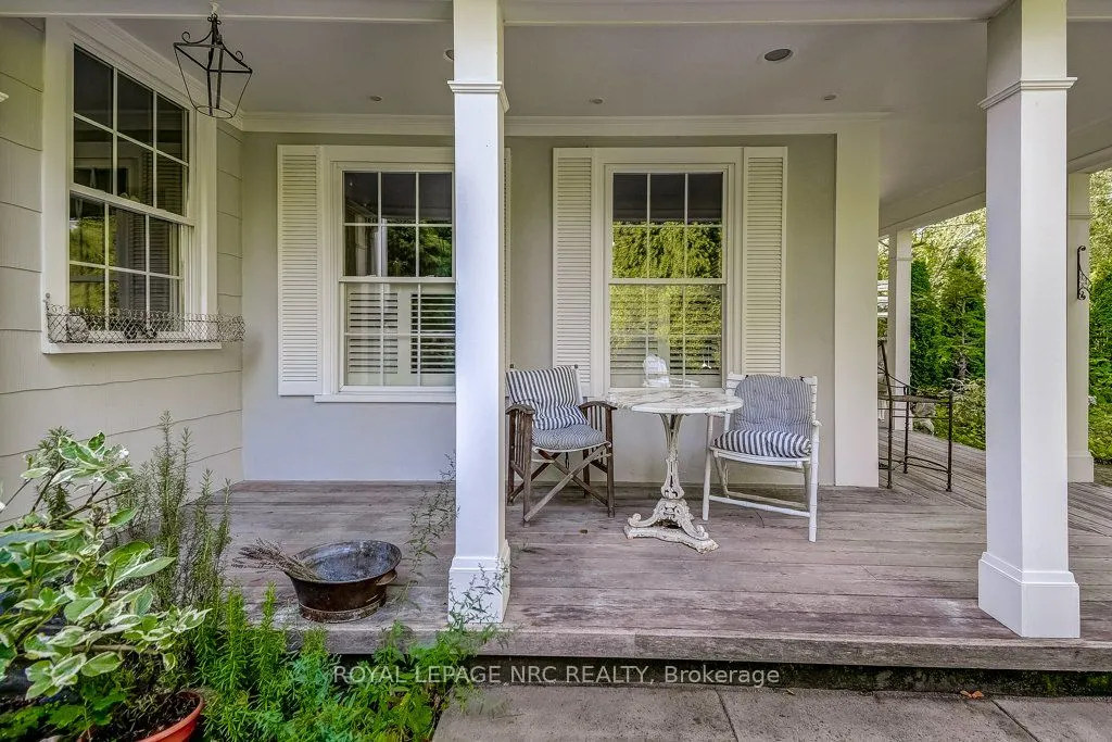 2 Pinehill Road