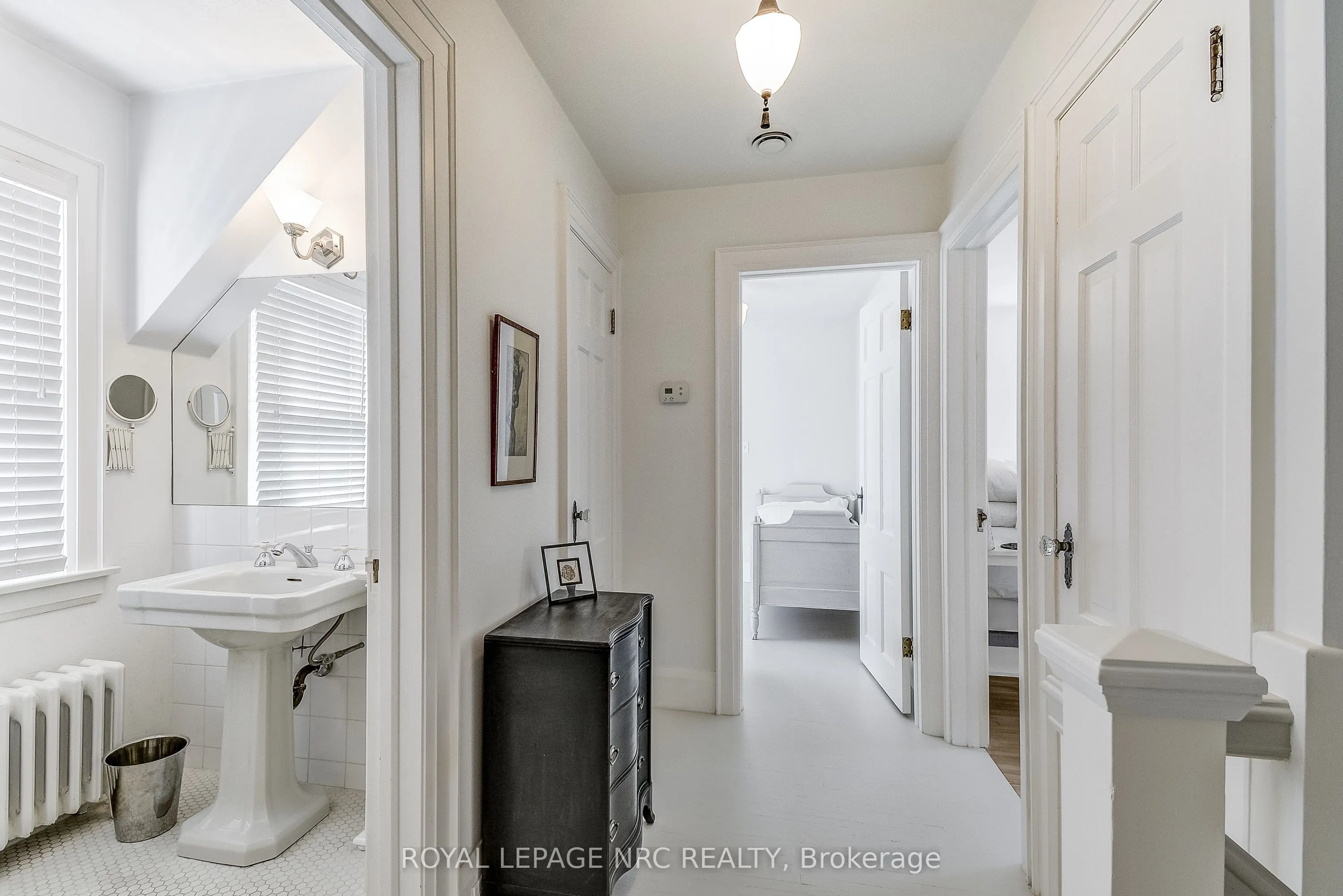 2 Pinehill Road