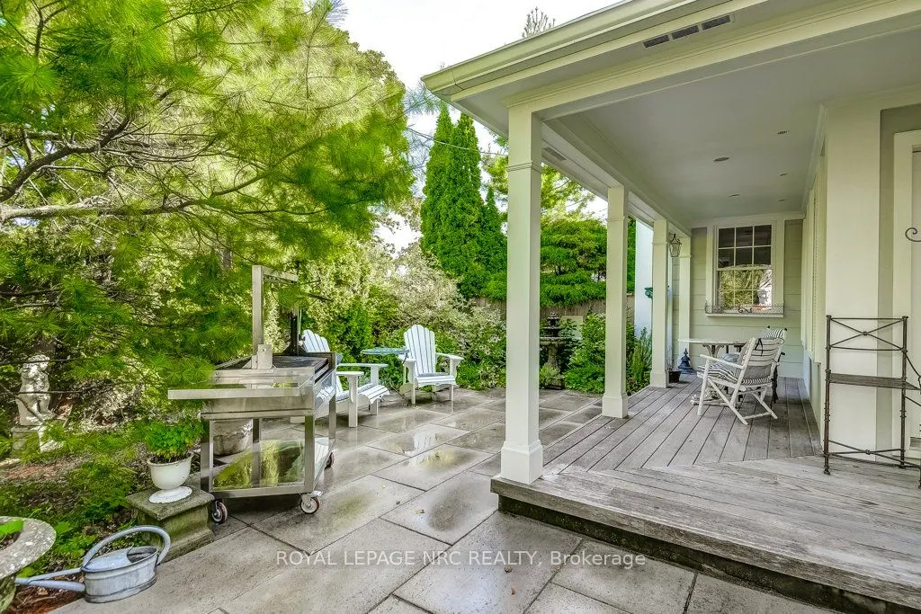 2 Pinehill Road