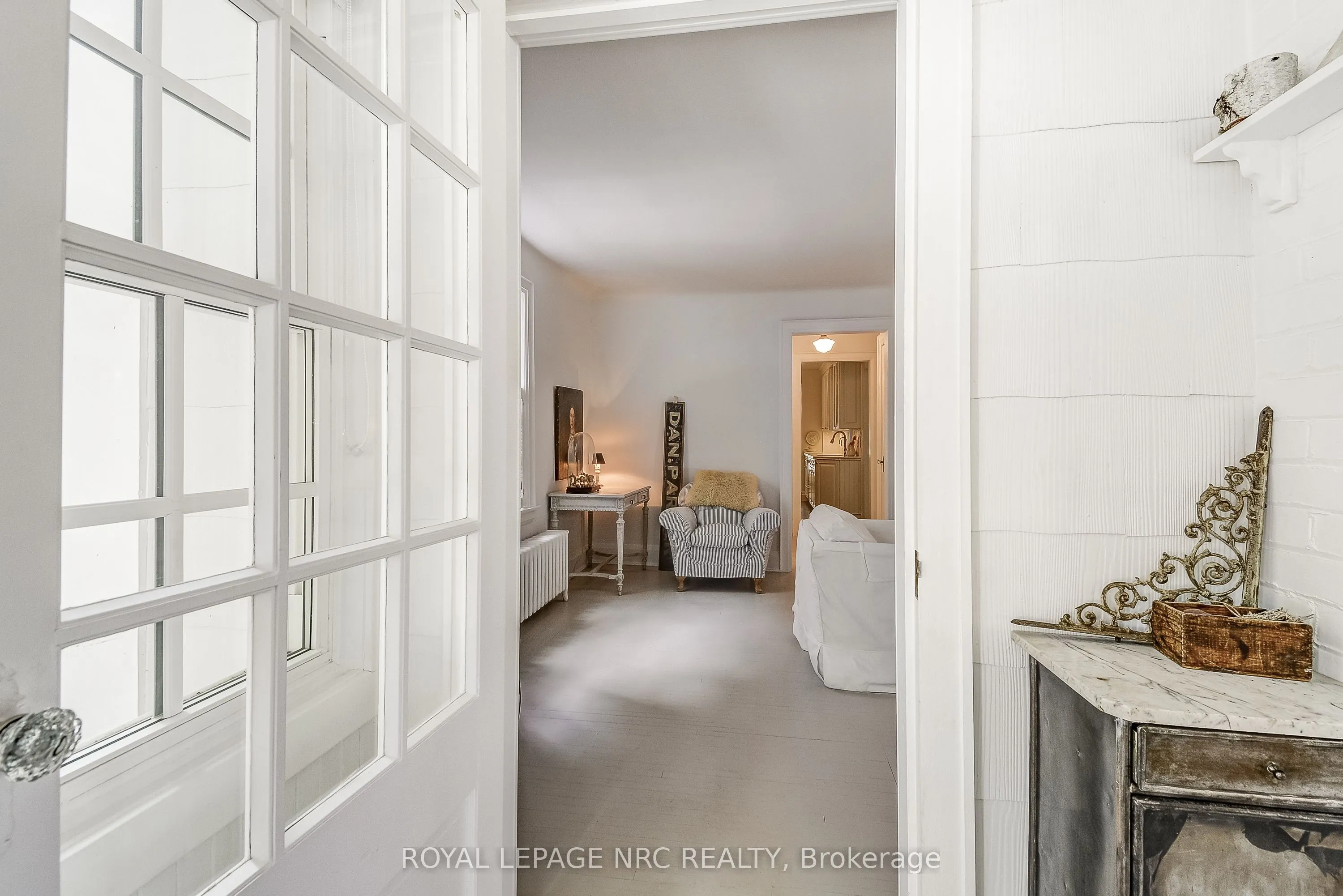 2 Pinehill Road
