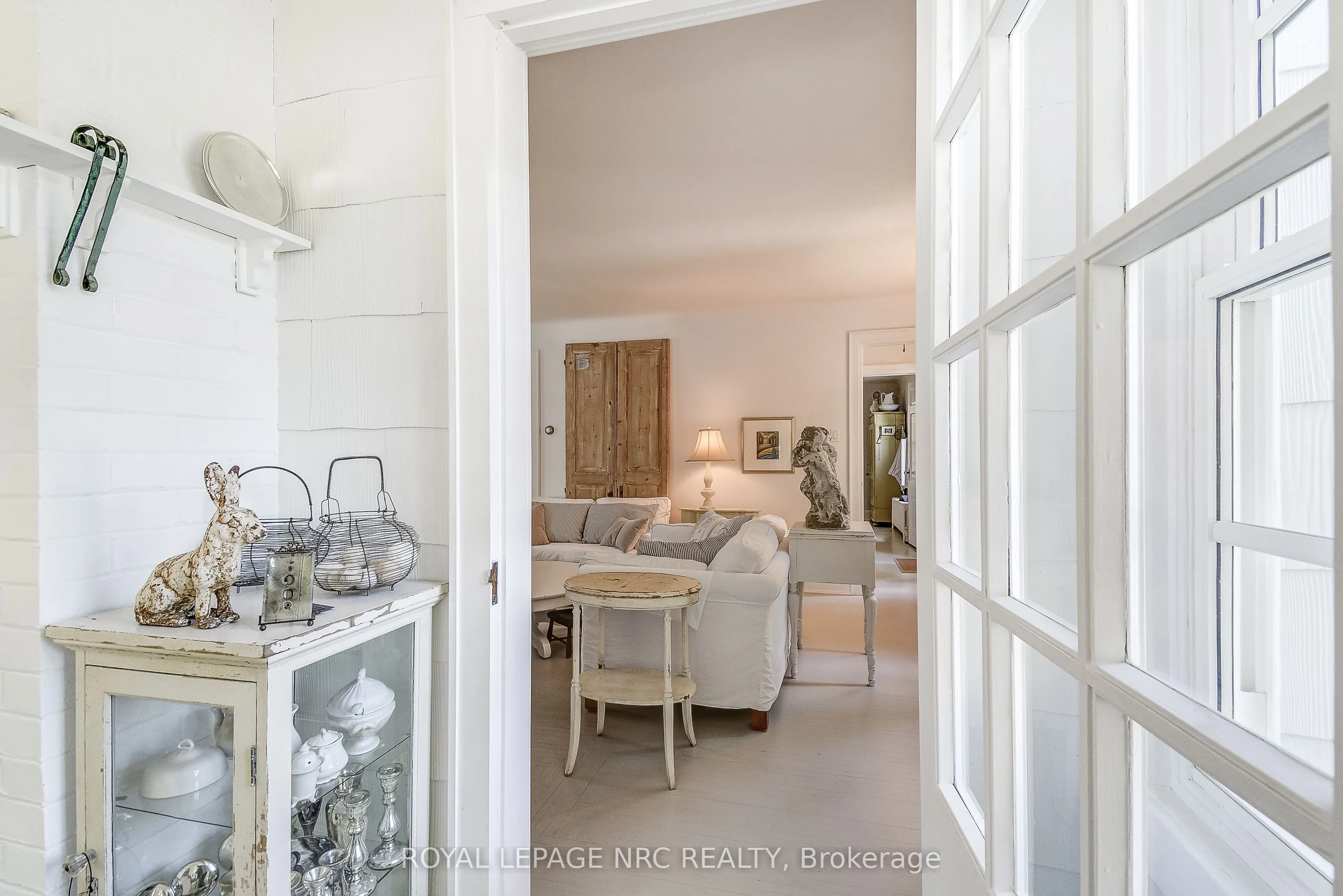 2 Pinehill Road