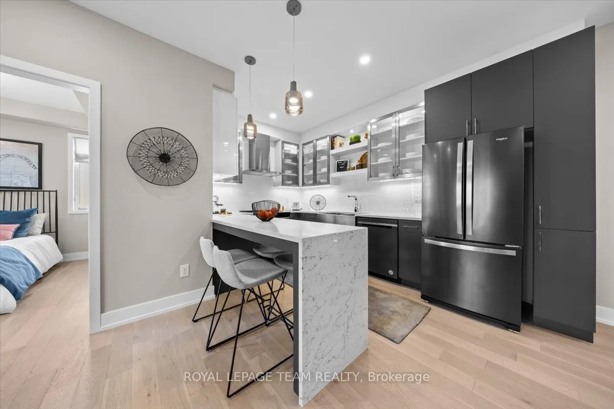 2370 Tenth Line Road, #209