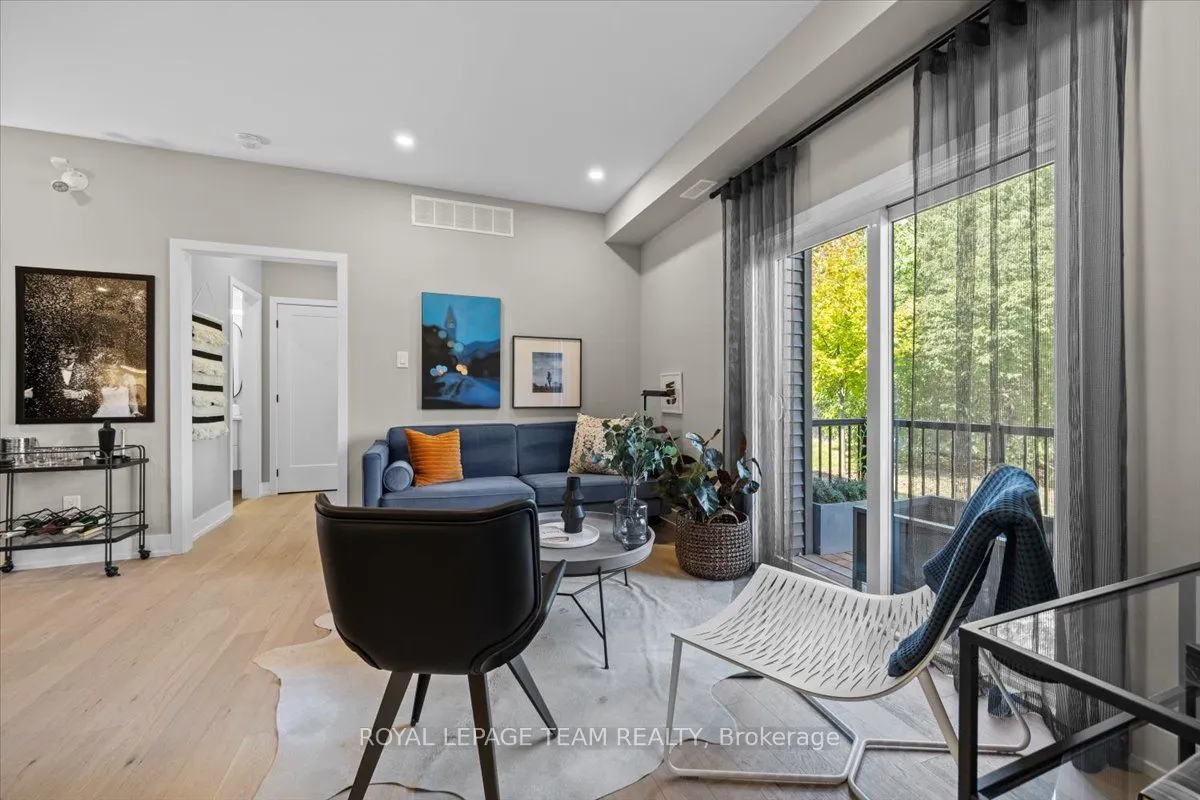 2370 Tenth Line Road, #209