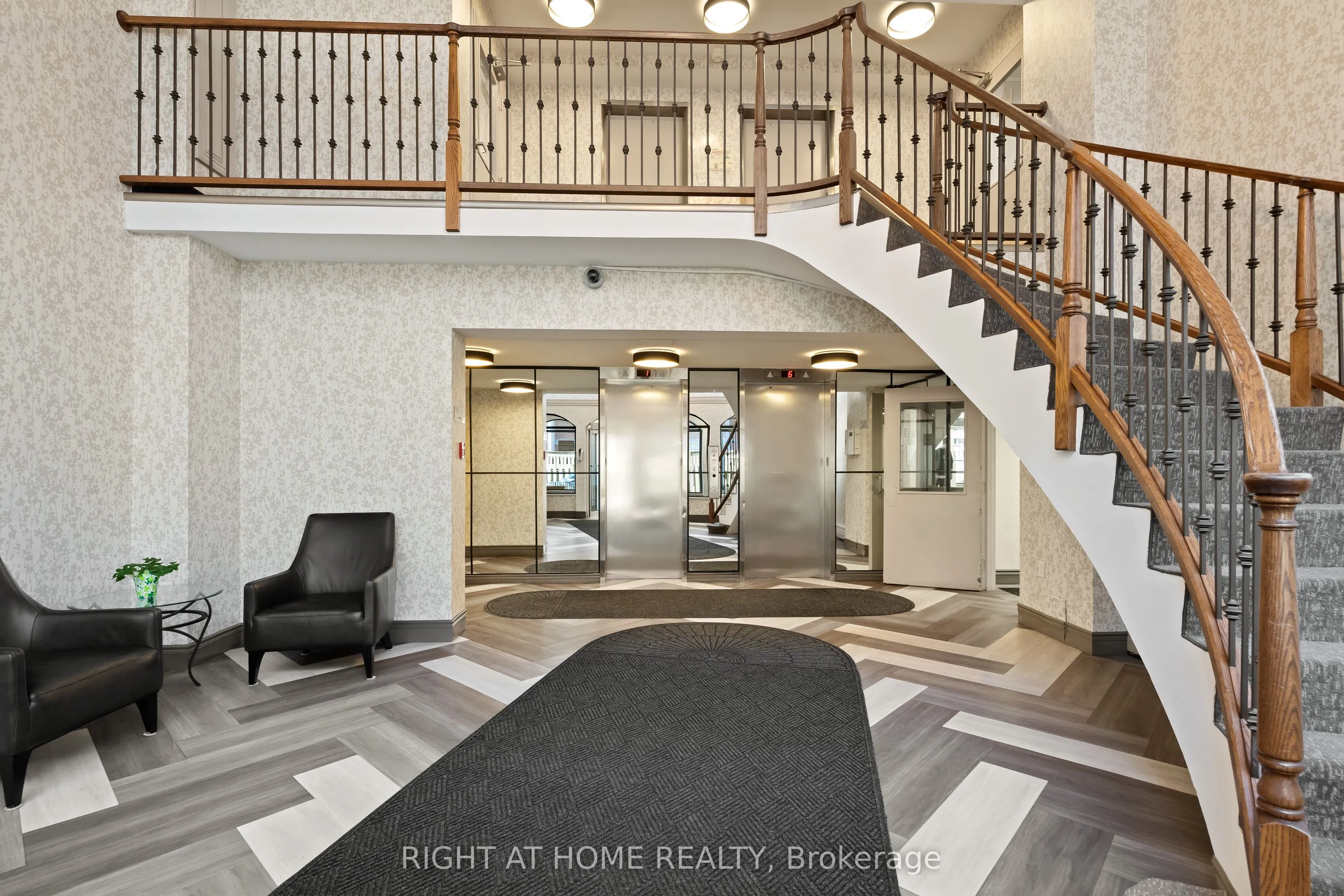 359 Geneva Street, #801