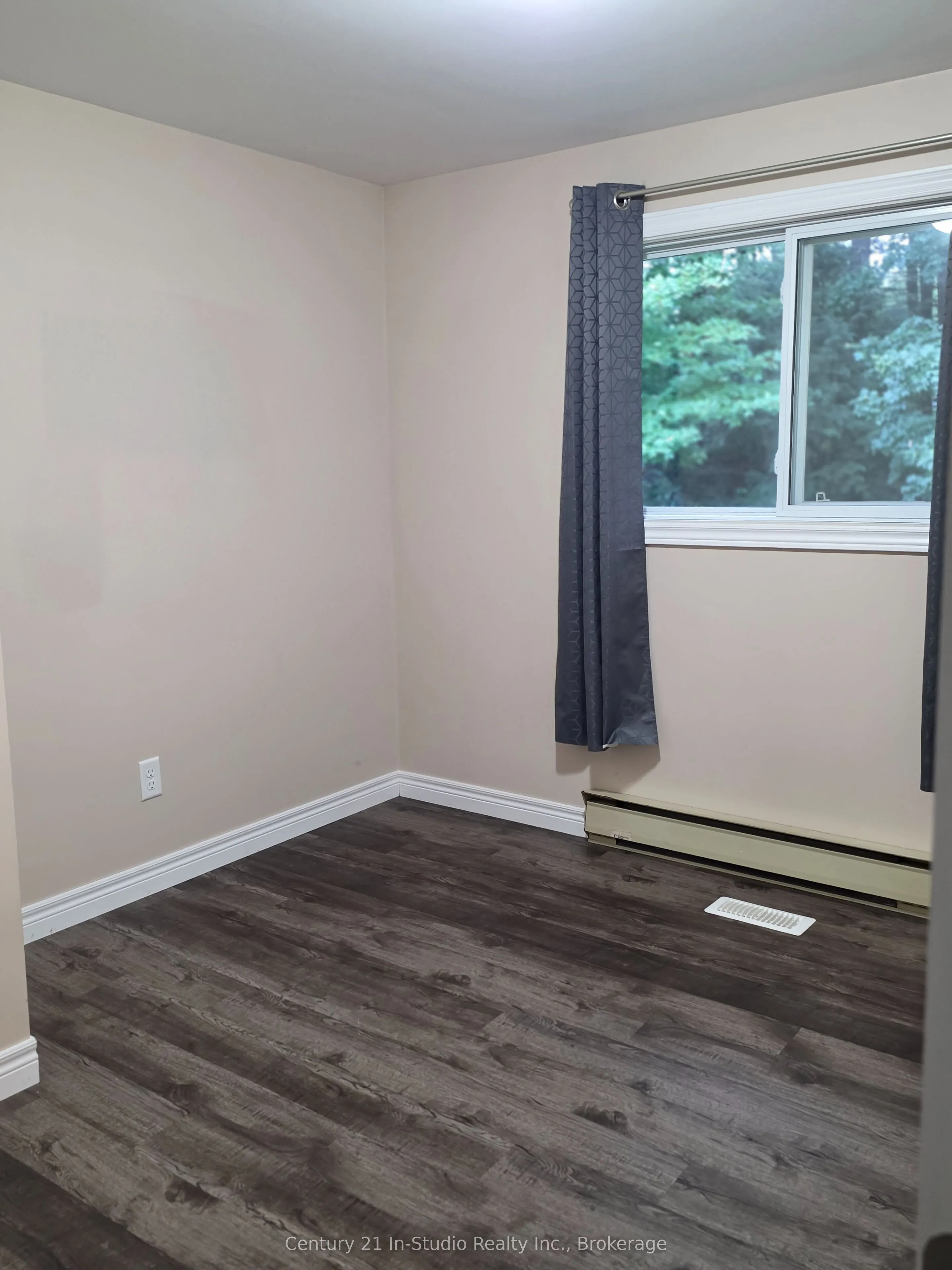 502 Ridgewood Road, #1
