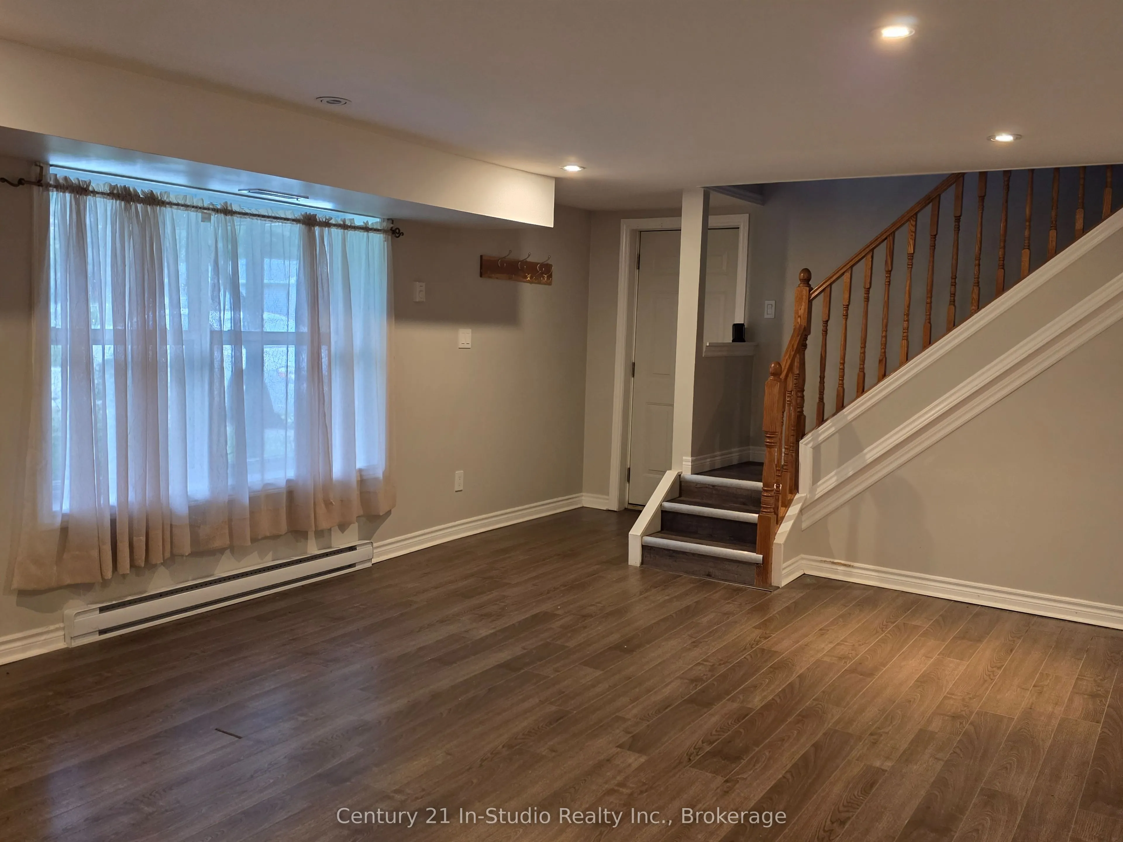 502 Ridgewood Road, #1