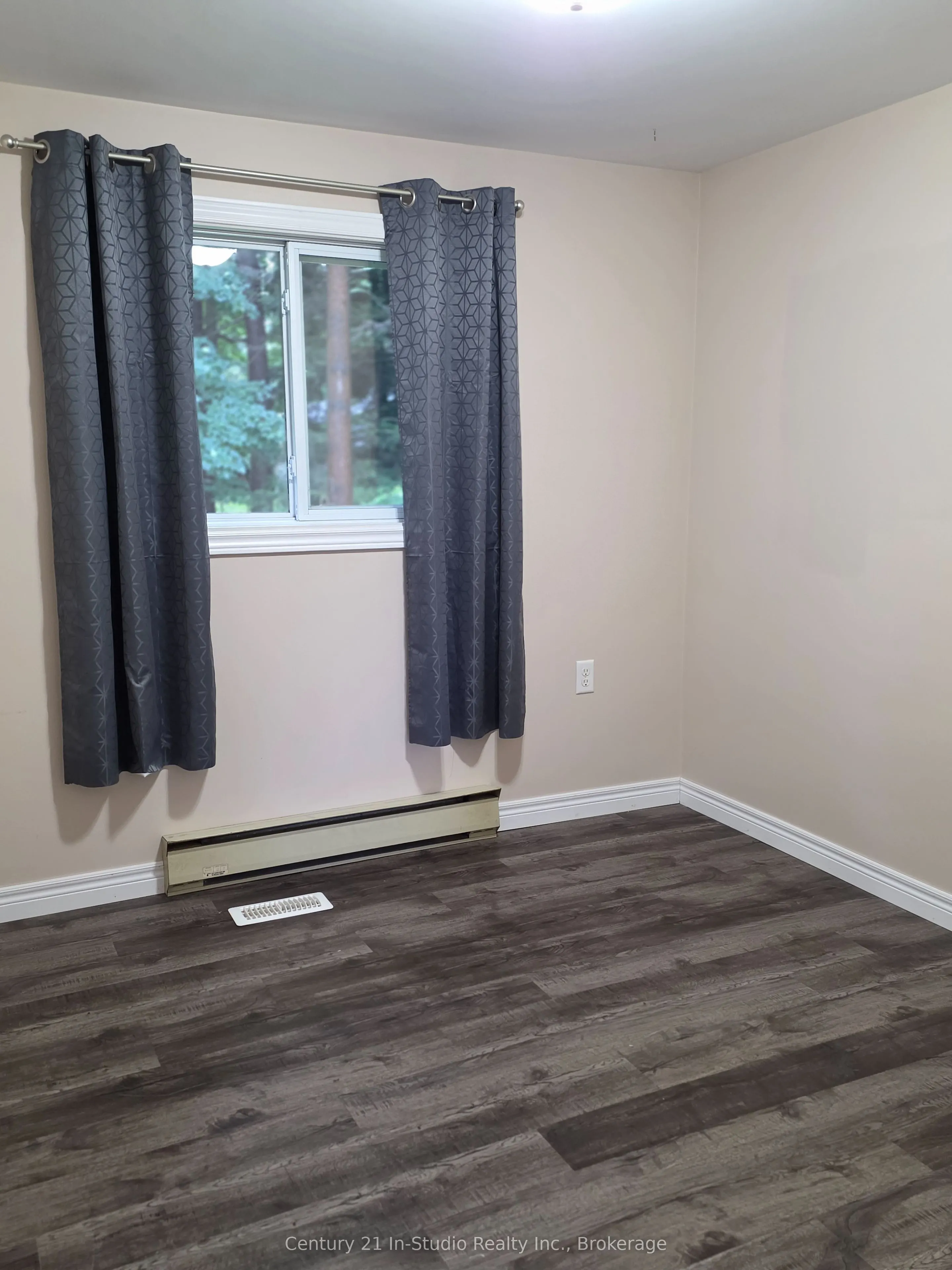 502 Ridgewood Road, #1