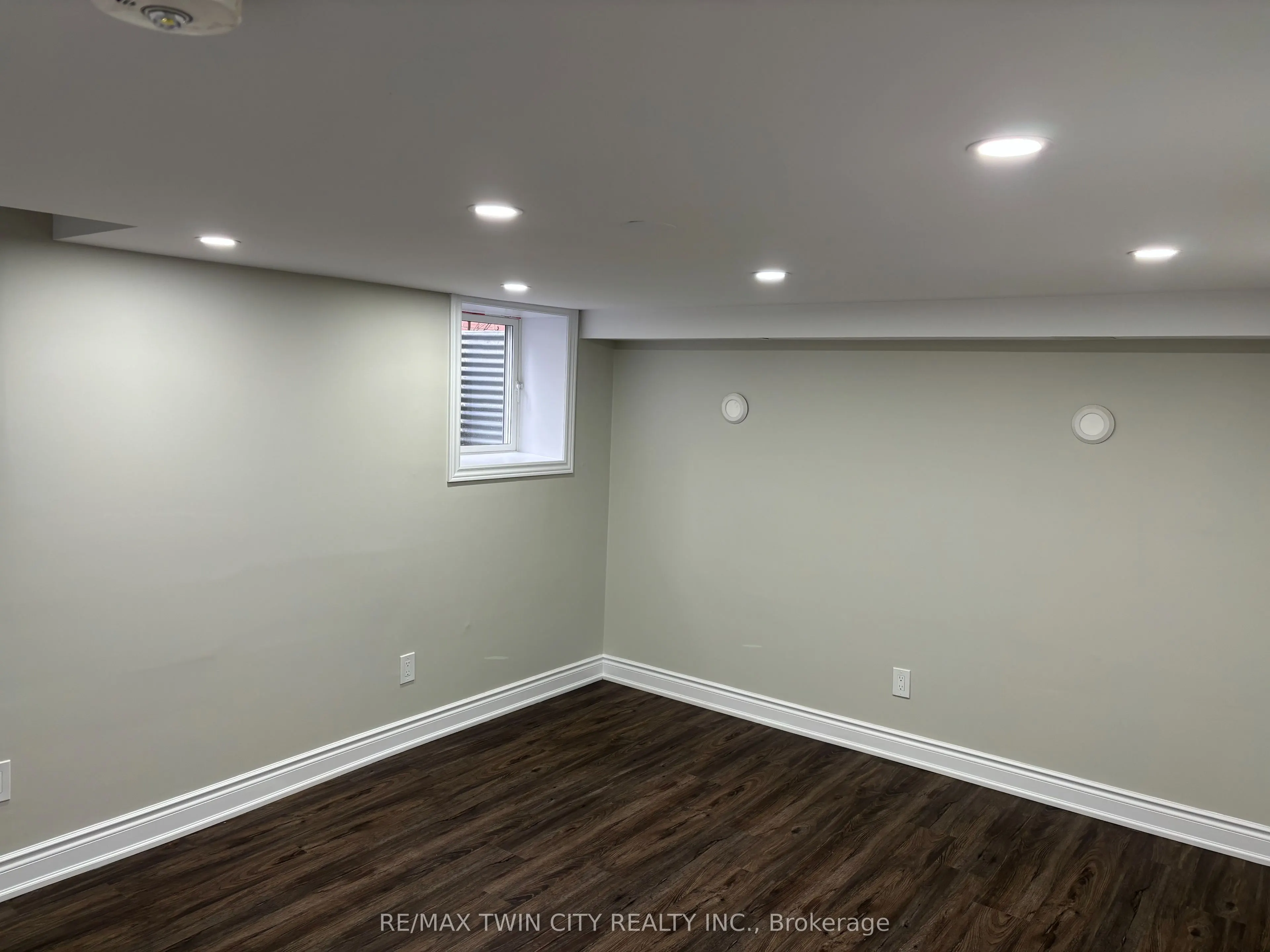 3 Westview Crescent