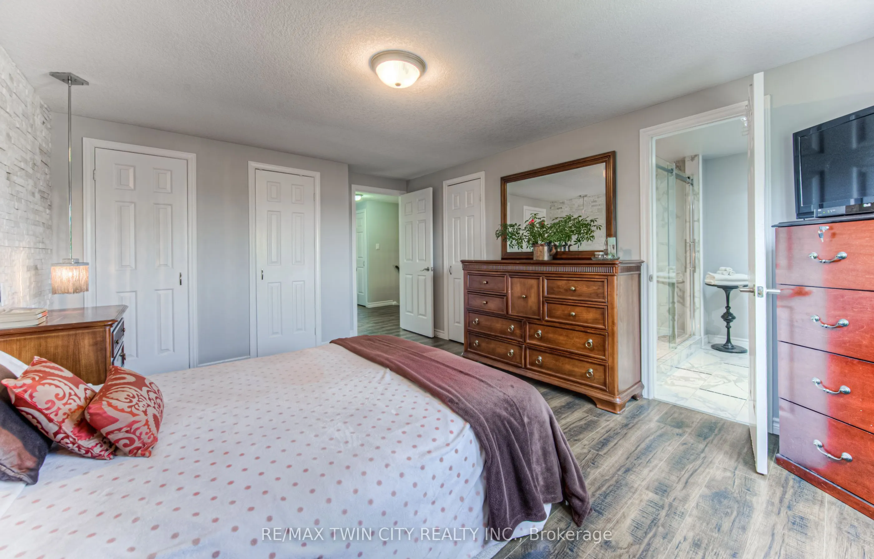 3 Westview Crescent