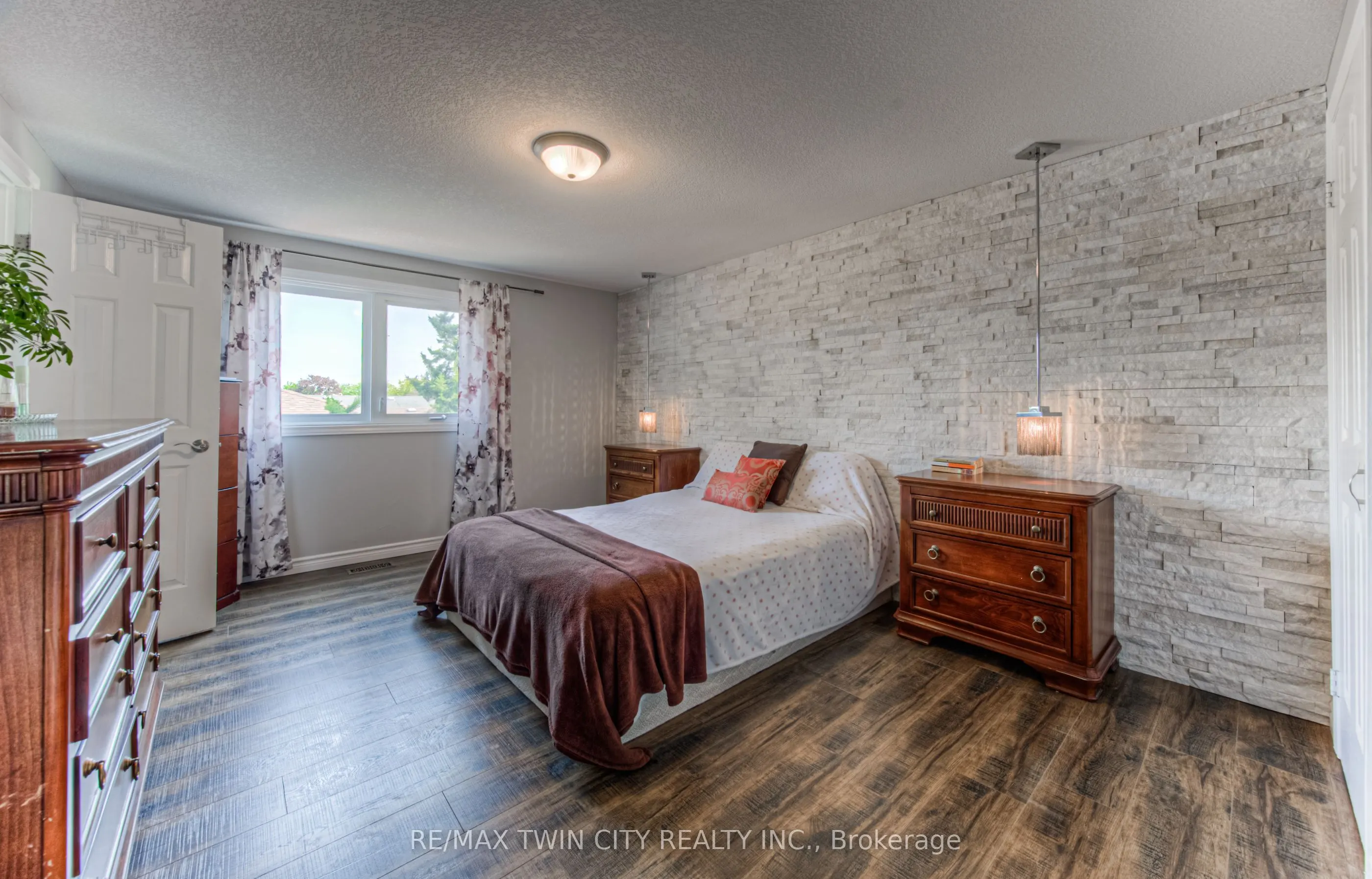 3 Westview Crescent, #Upper
